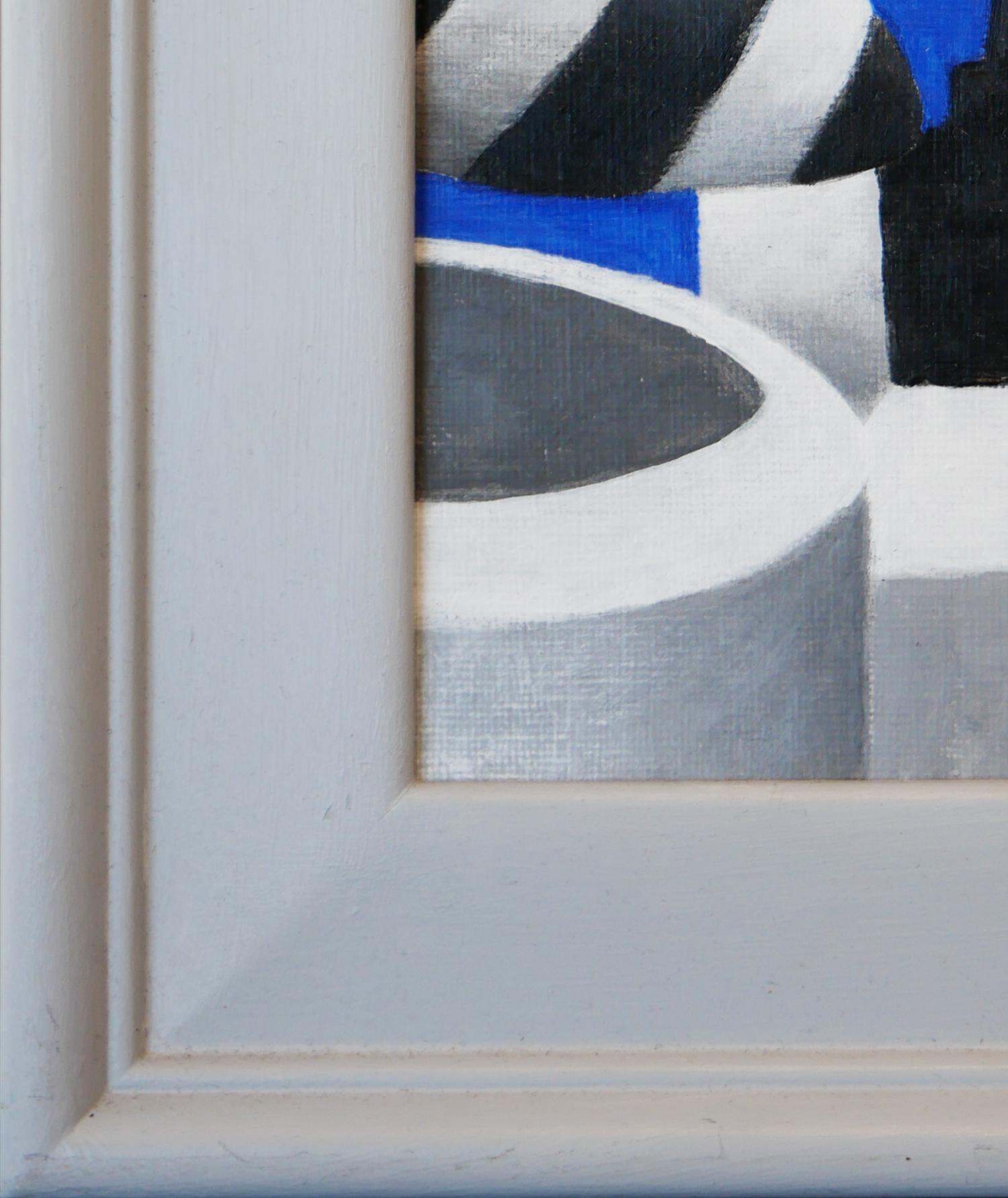 Peinture architecturale contemporaine bleue, blanche, grise et noire réalisée par l'artiste Scott Woodard, de Houston, au Texas. Le tableau représente une scène surréaliste avec un certain nombre de structures architecturales. Les structures sont