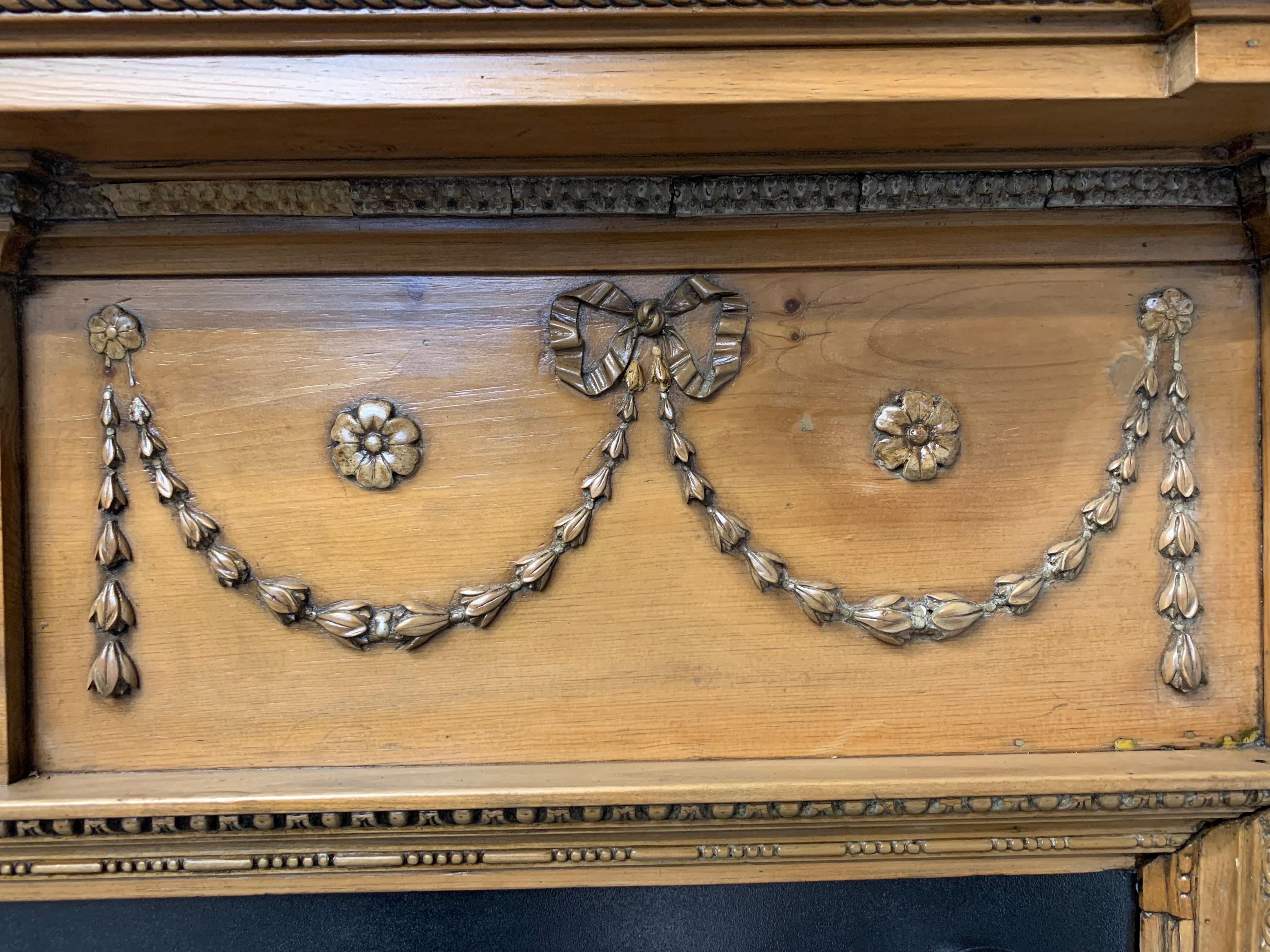 Scottish 19th Century Georgian Carved Pine Fireplace Surround.  For Sale 5