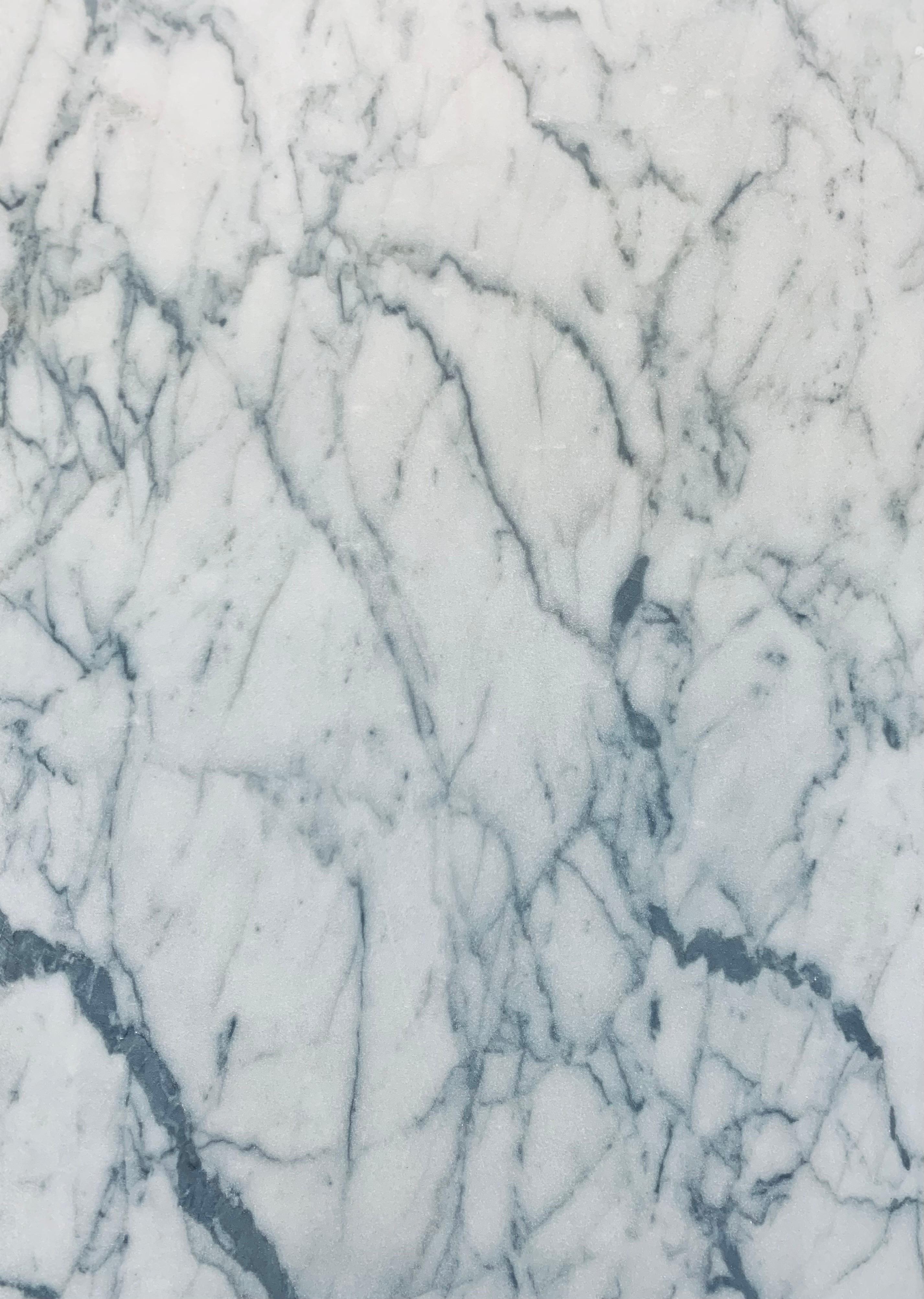 Schottische viktorianische Carrara-Marmor-Kaminsims aus dem 19. Jahrhundert im Angebot 7
