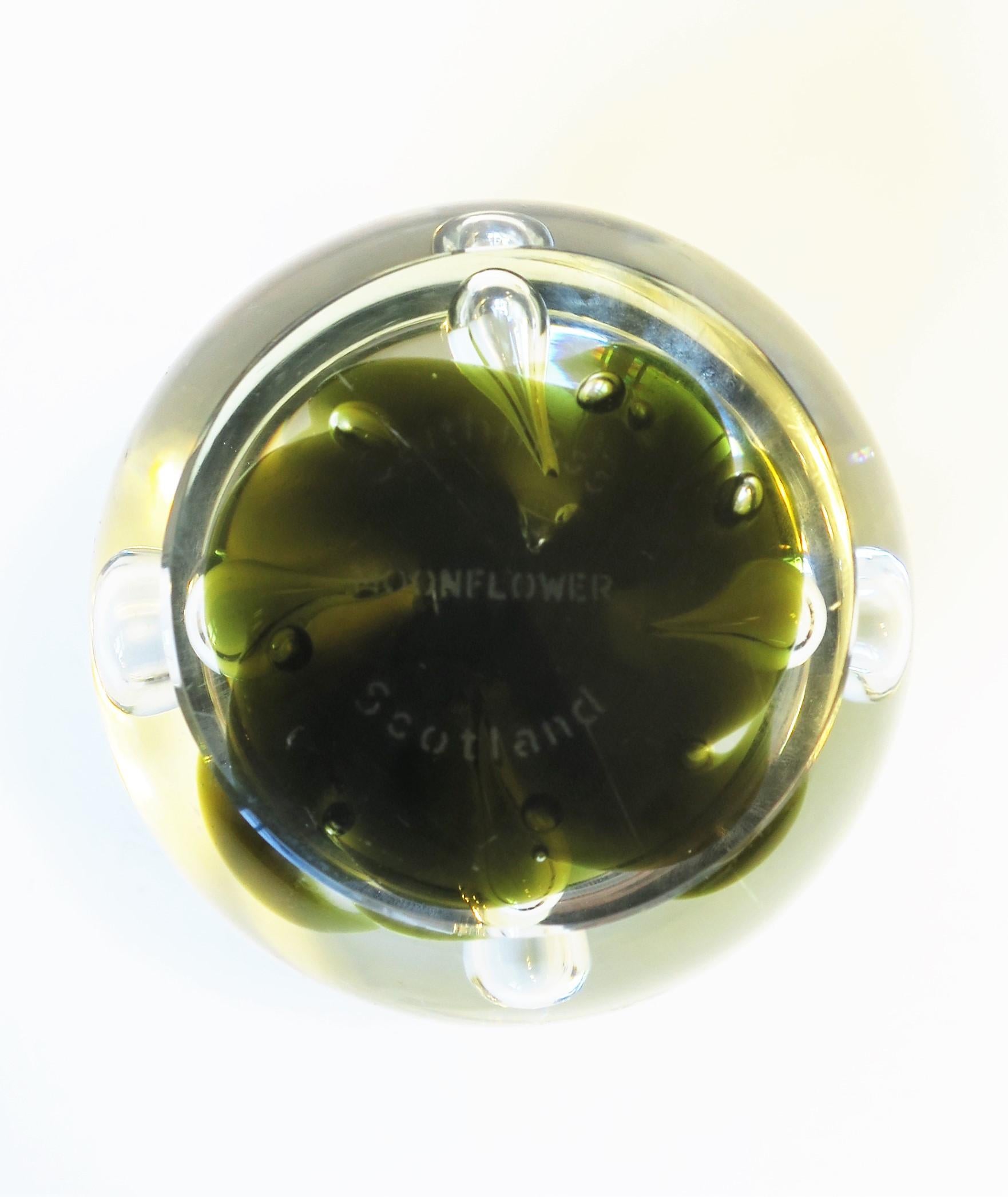 Schottisches Kunstglas Briefbeschwerer Dekoratives Objekt im Angebot 4