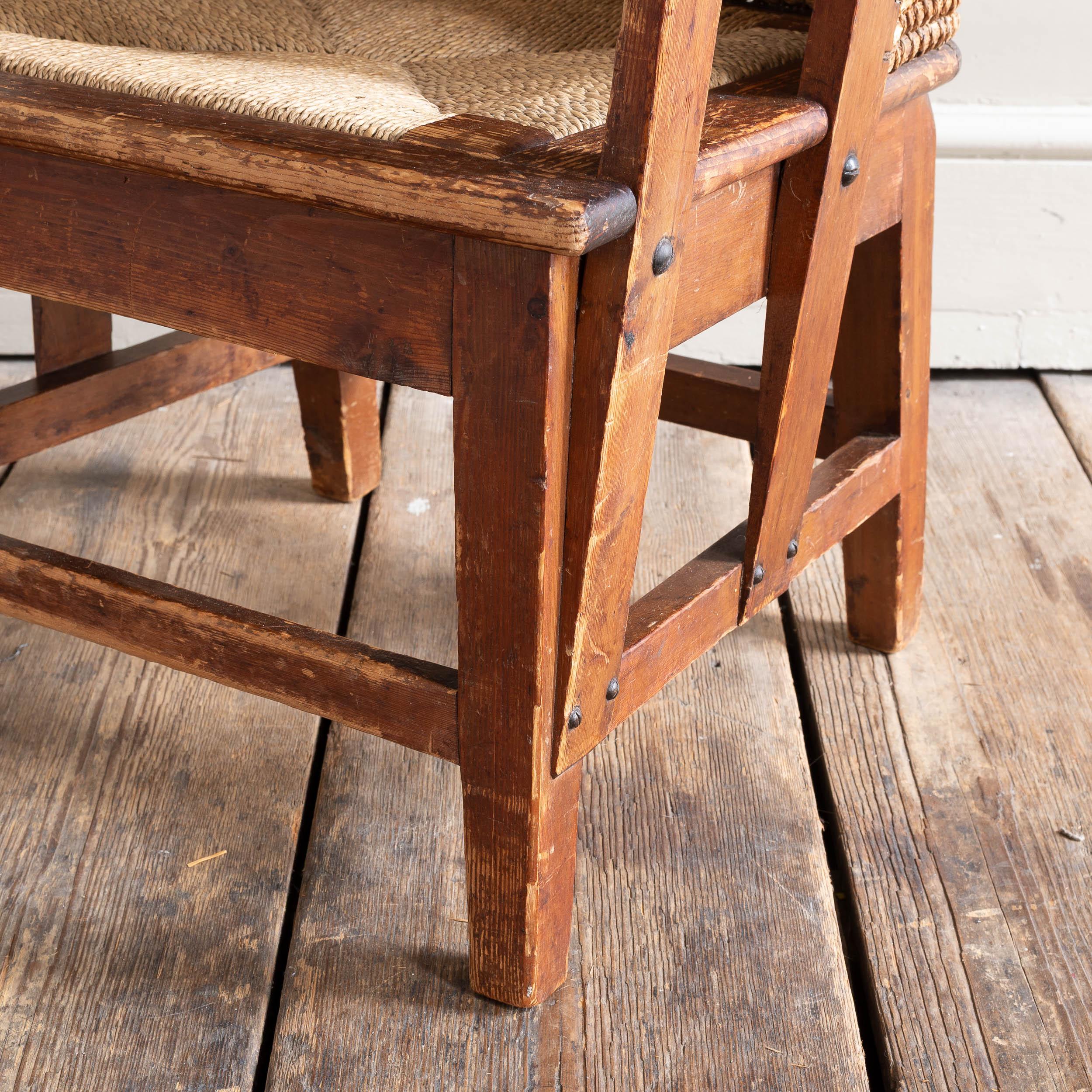 Schottischer Kunsthandwerksstuhl 'Stronza' Orkney Chair, für Liberty's of London (20. Jahrhundert) im Angebot
