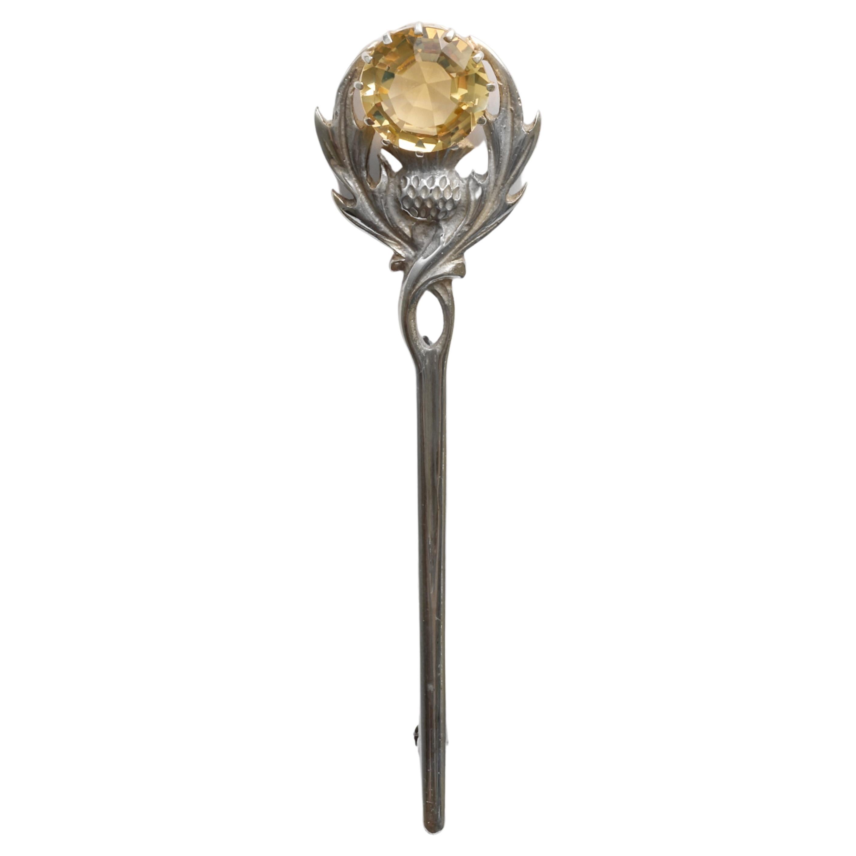 Broche écossaise en ébène de chardon et citrine de Thomas Kerr