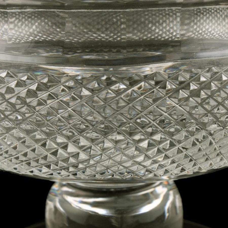 Scottish Cut Crystal Bowl, 20th Century In Good Condition For Sale In London, GB