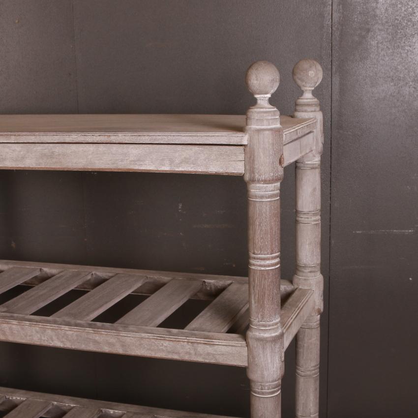 Huge 19th century bleached oak Scottish deed rack, 1860.



Dimensions:
98 inches (249 cms) wide
17 inches (43 cms) deep
54 inches (137 cms) high.