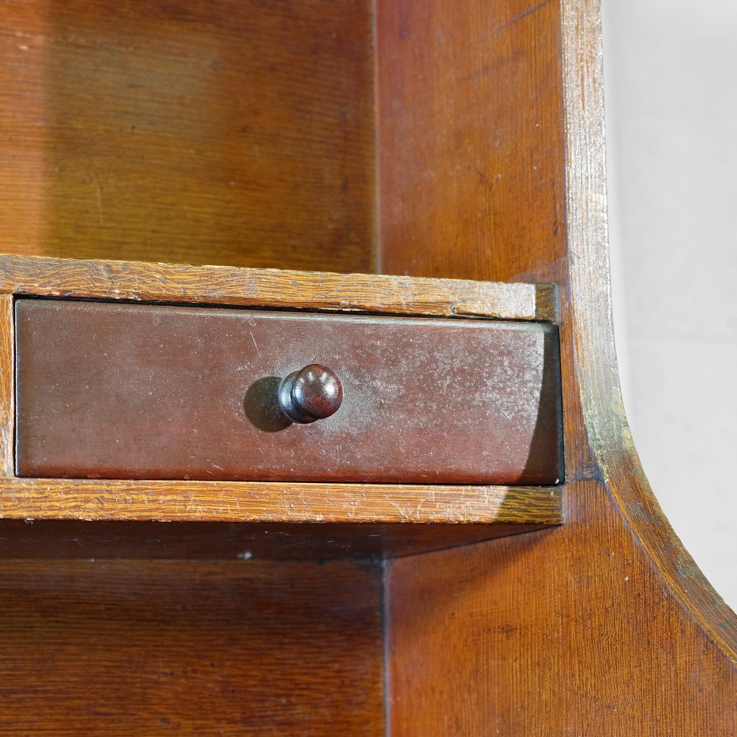 Scottish Dresser, Pine in Original Paint, 19th Century Folk Art In Good Condition In Totnes, GB