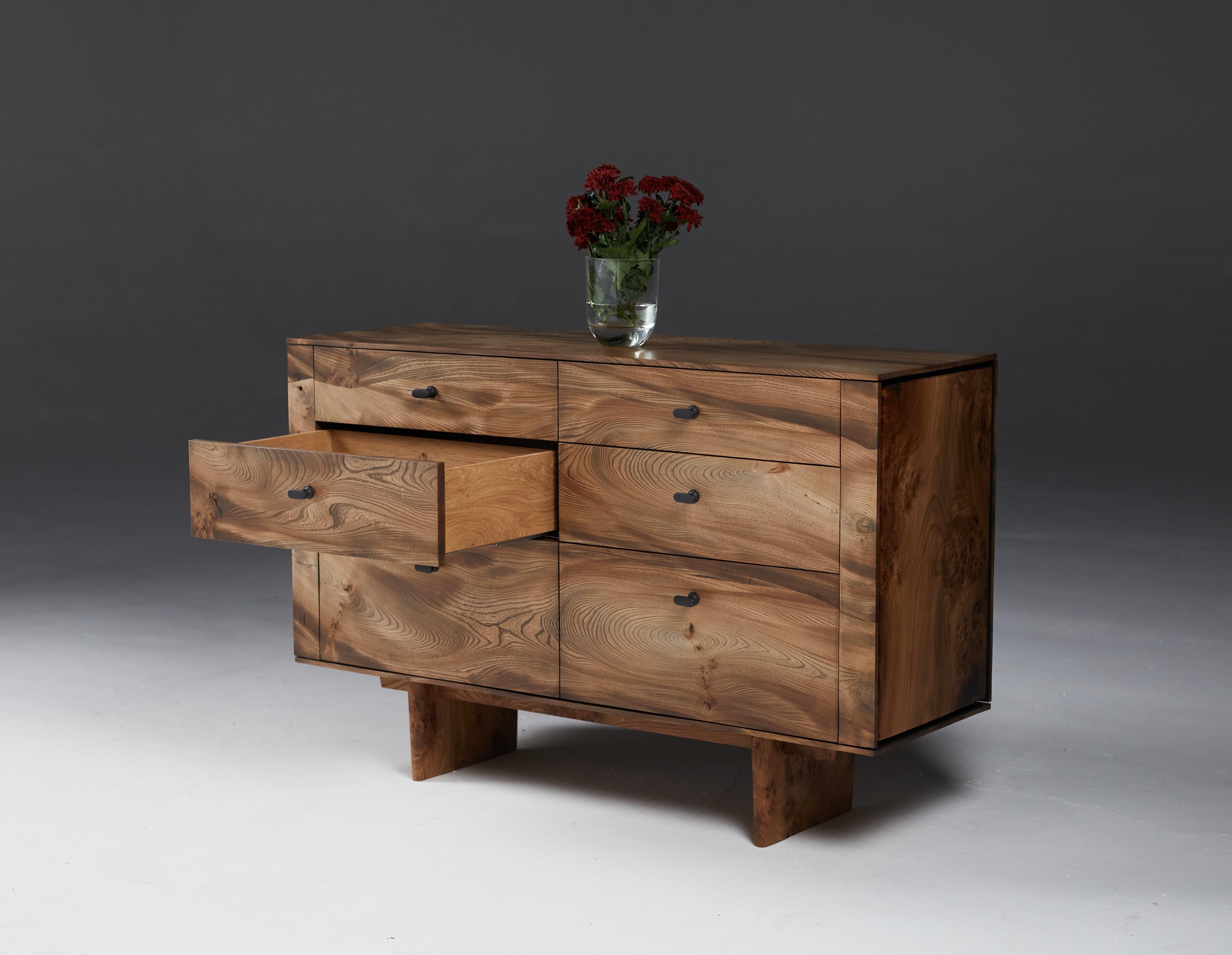 Chest of Drawers in Scottish elm by Jonathan Field. Unique In New Condition For Sale In London, GB