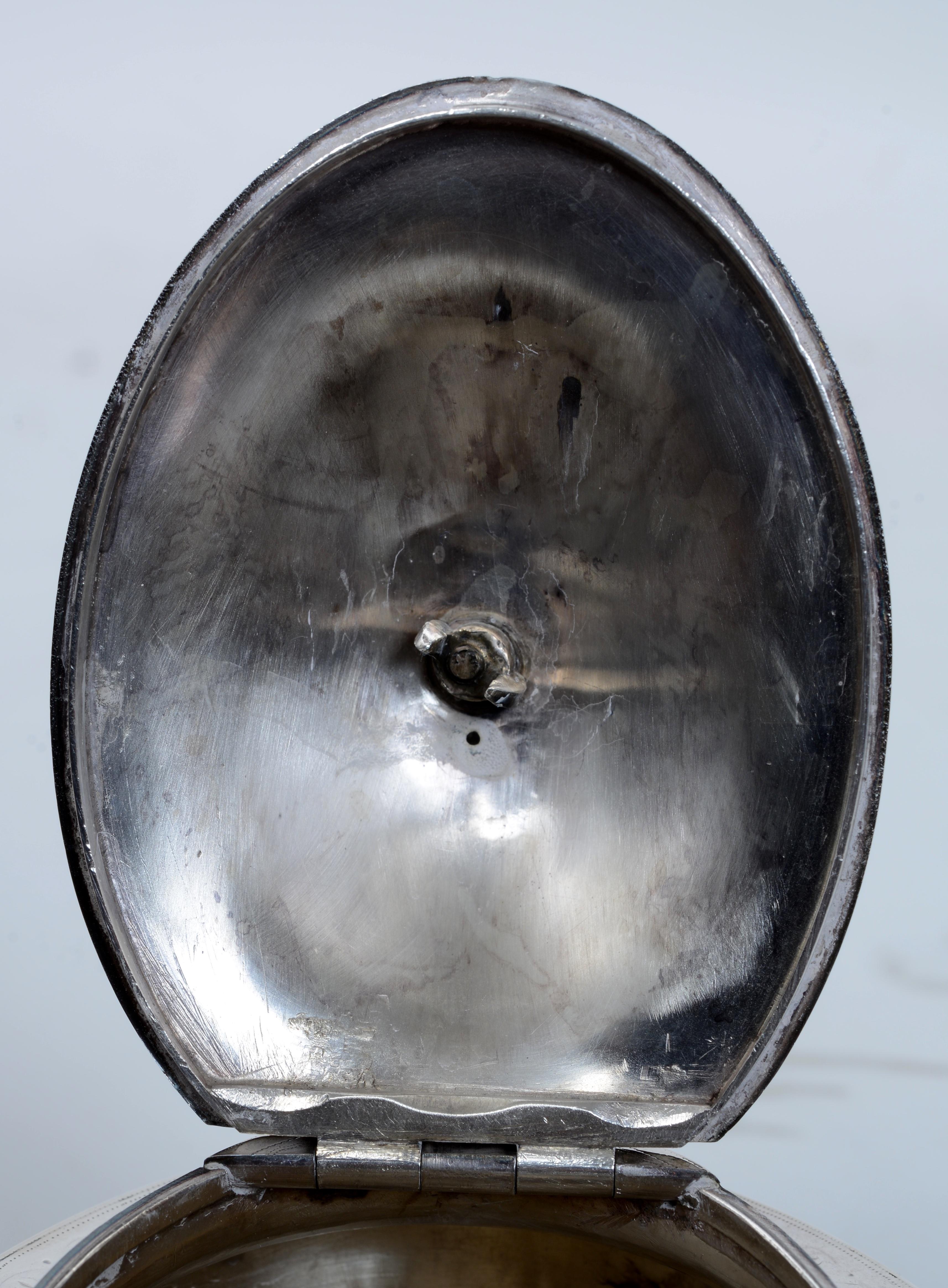 Théière écossaise en sterling de style géorgien par Alexander Gardner & Co, Édimbourg vers 1800 en vente 1