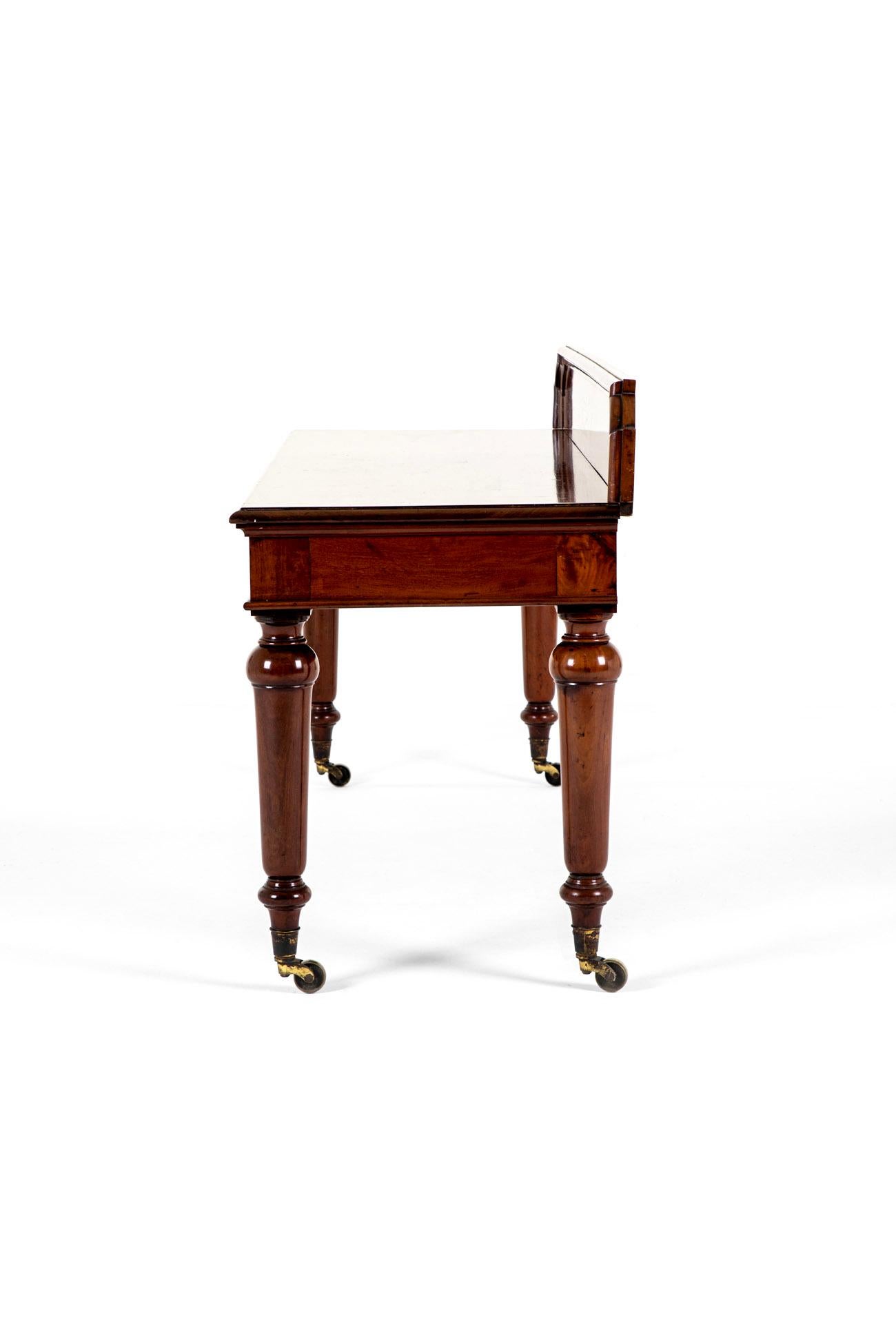 British Scottish Mahogany Serving Table by John Taylor & Son Edinburgh For Sale