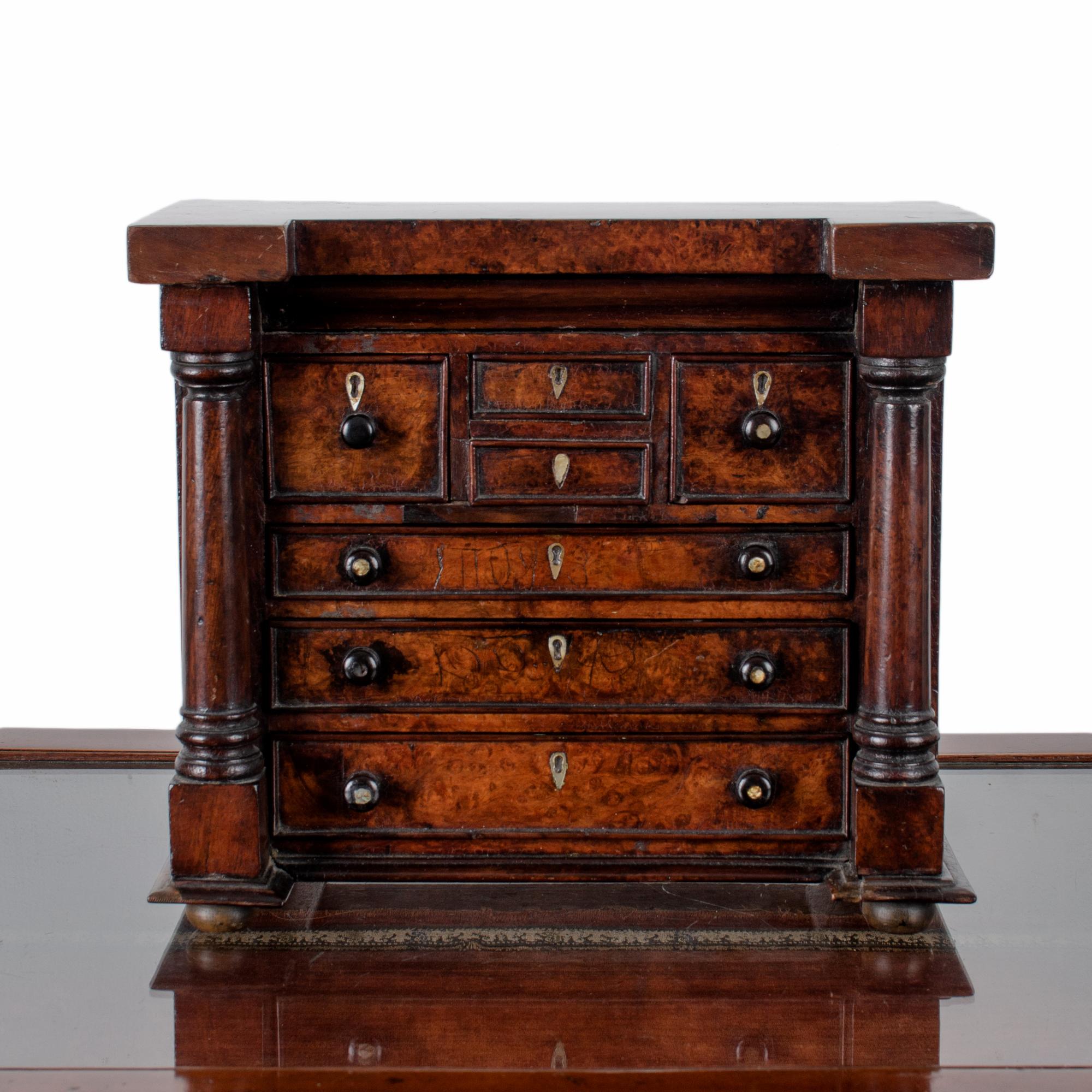 Scottish Miniature Burl Wood Chest of Drawers, 1863 For Sale 1