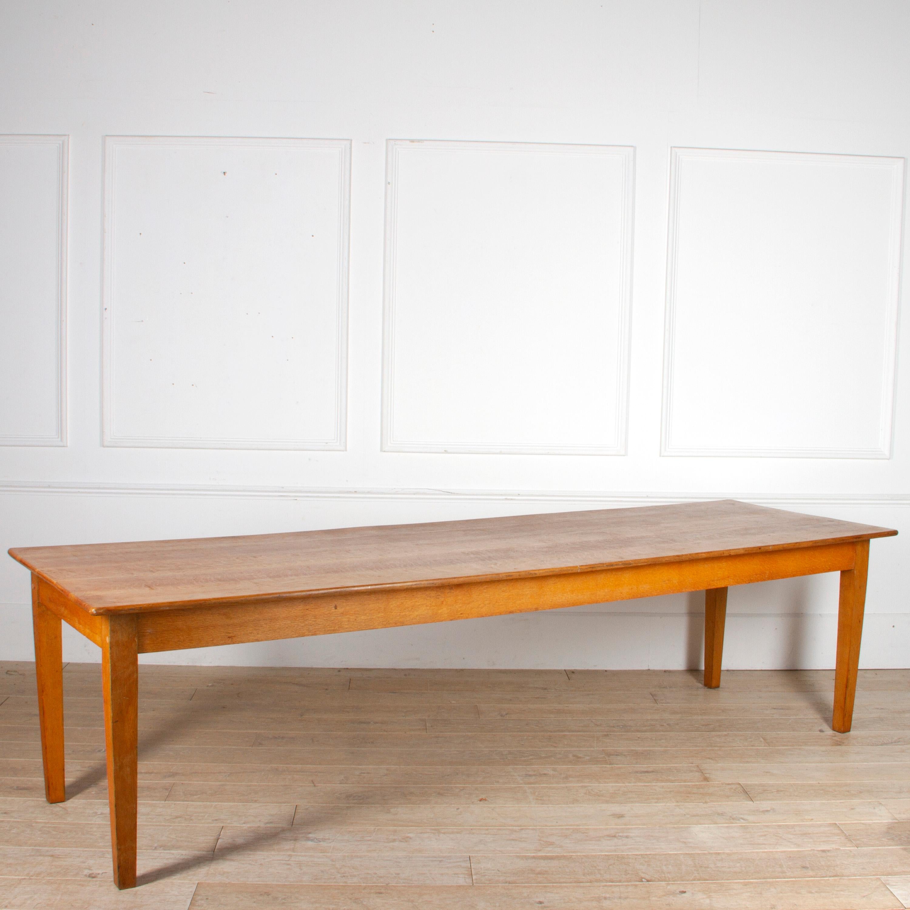 Scottish Oak Refectory Table In Good Condition In Gloucestershire, GB