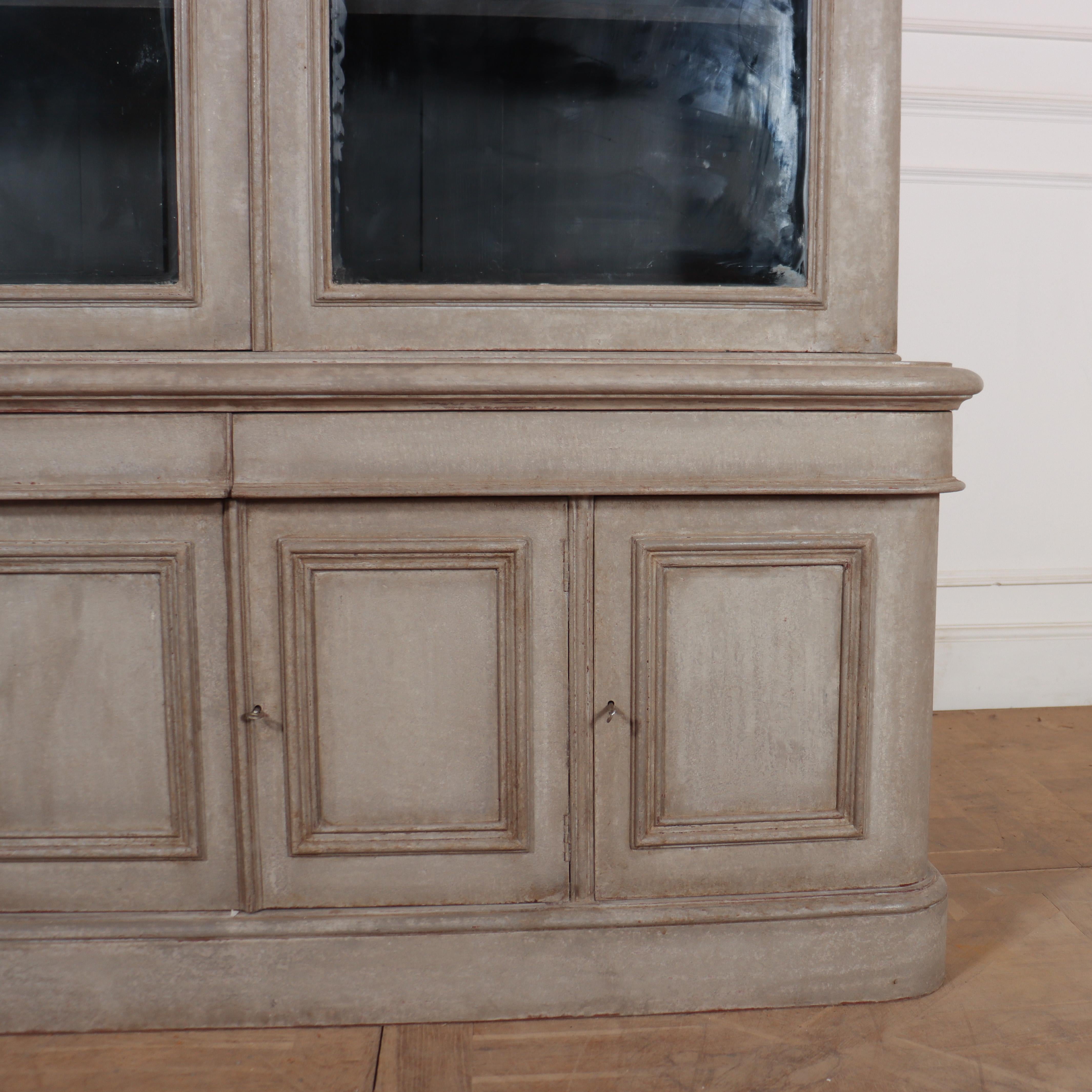 Scottish Painted Library Bookcase In Good Condition In Leamington Spa, Warwickshire