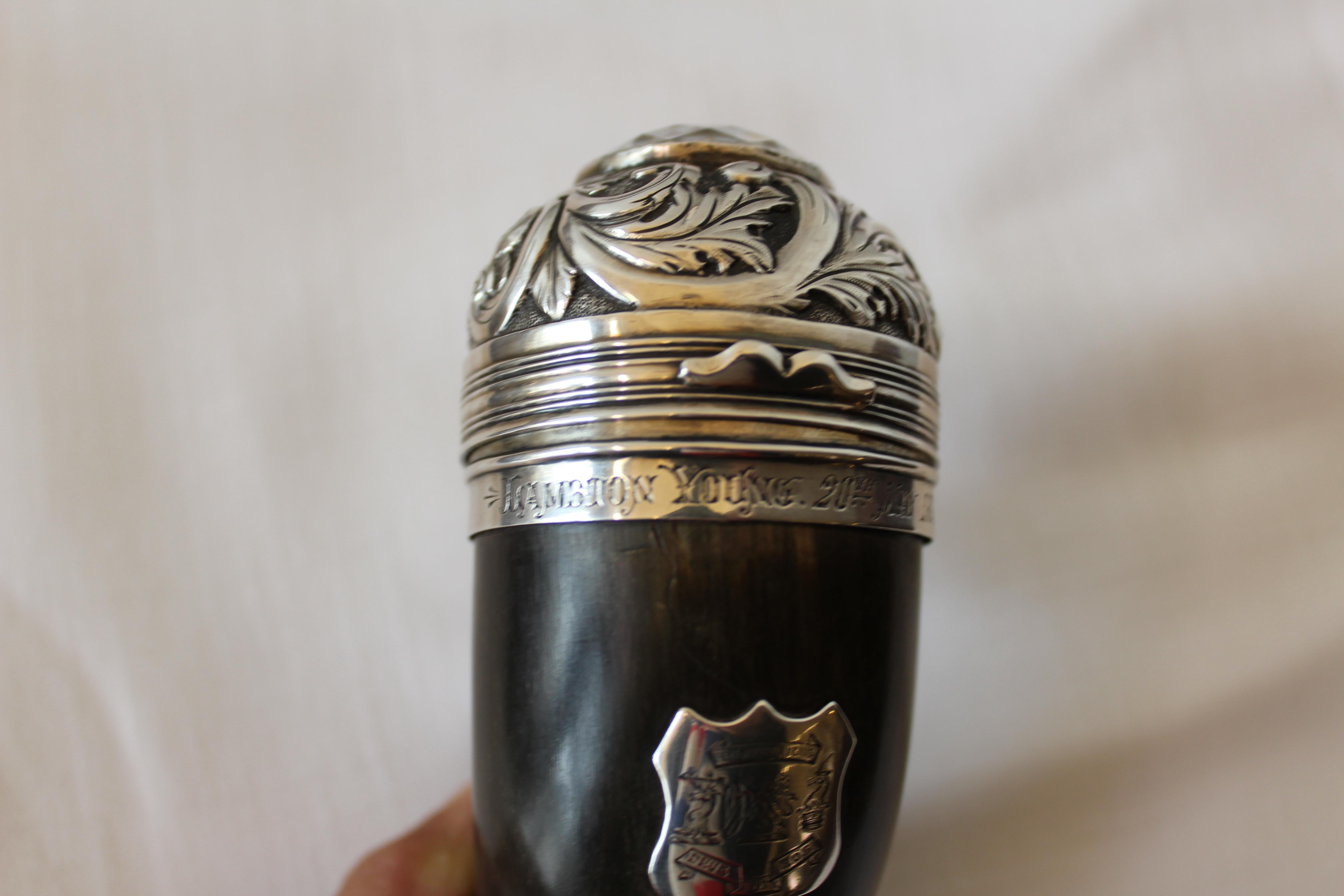 Scottish Polished Horn and Sterling Silver Mounted Snuff Mull or Box In Good Condition In Hamilton, Ontario