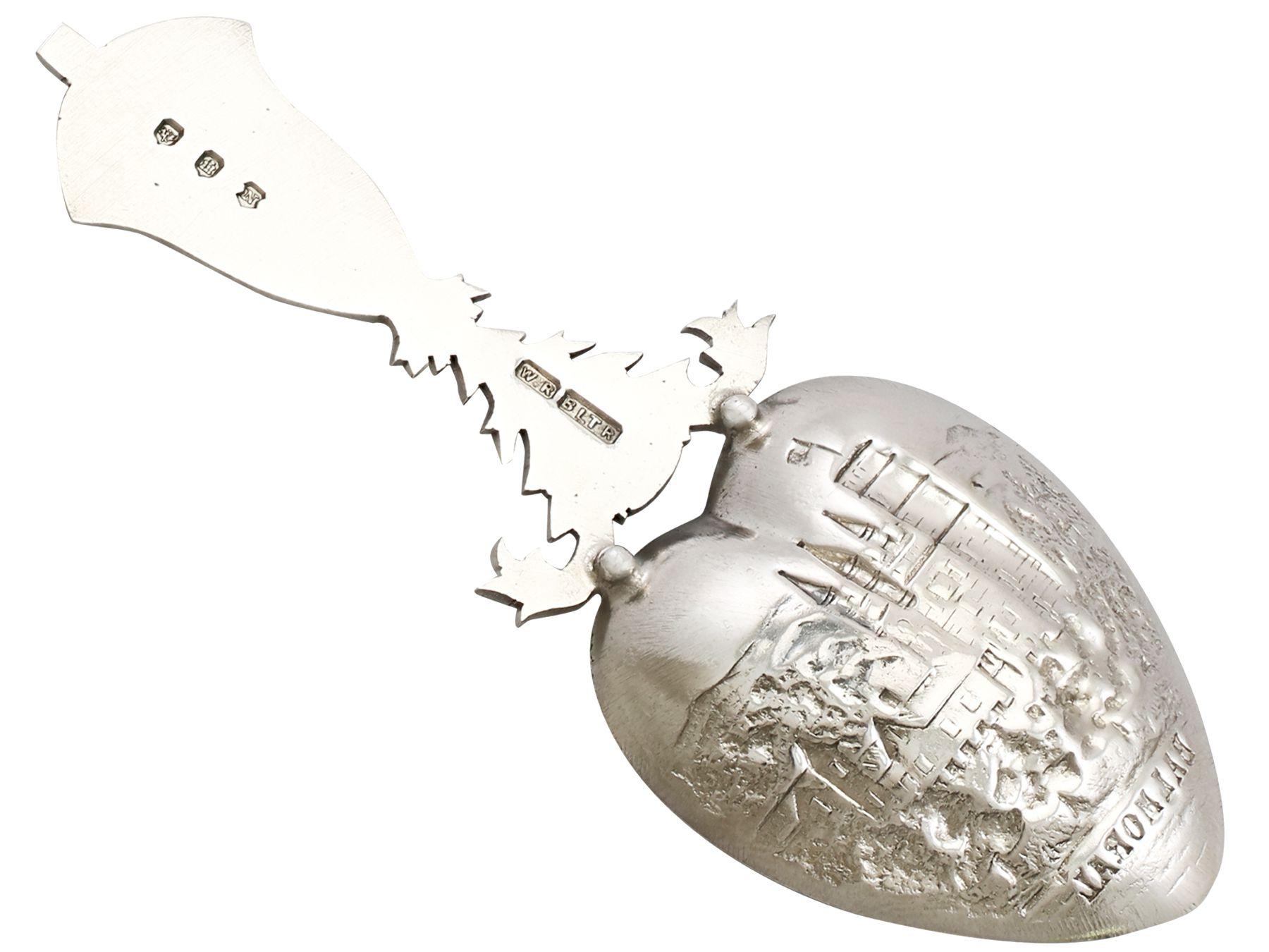 Scottish Sterling Silver Caddy Spoon, Antique George V, '1918' In Excellent Condition In Jesmond, Newcastle Upon Tyne