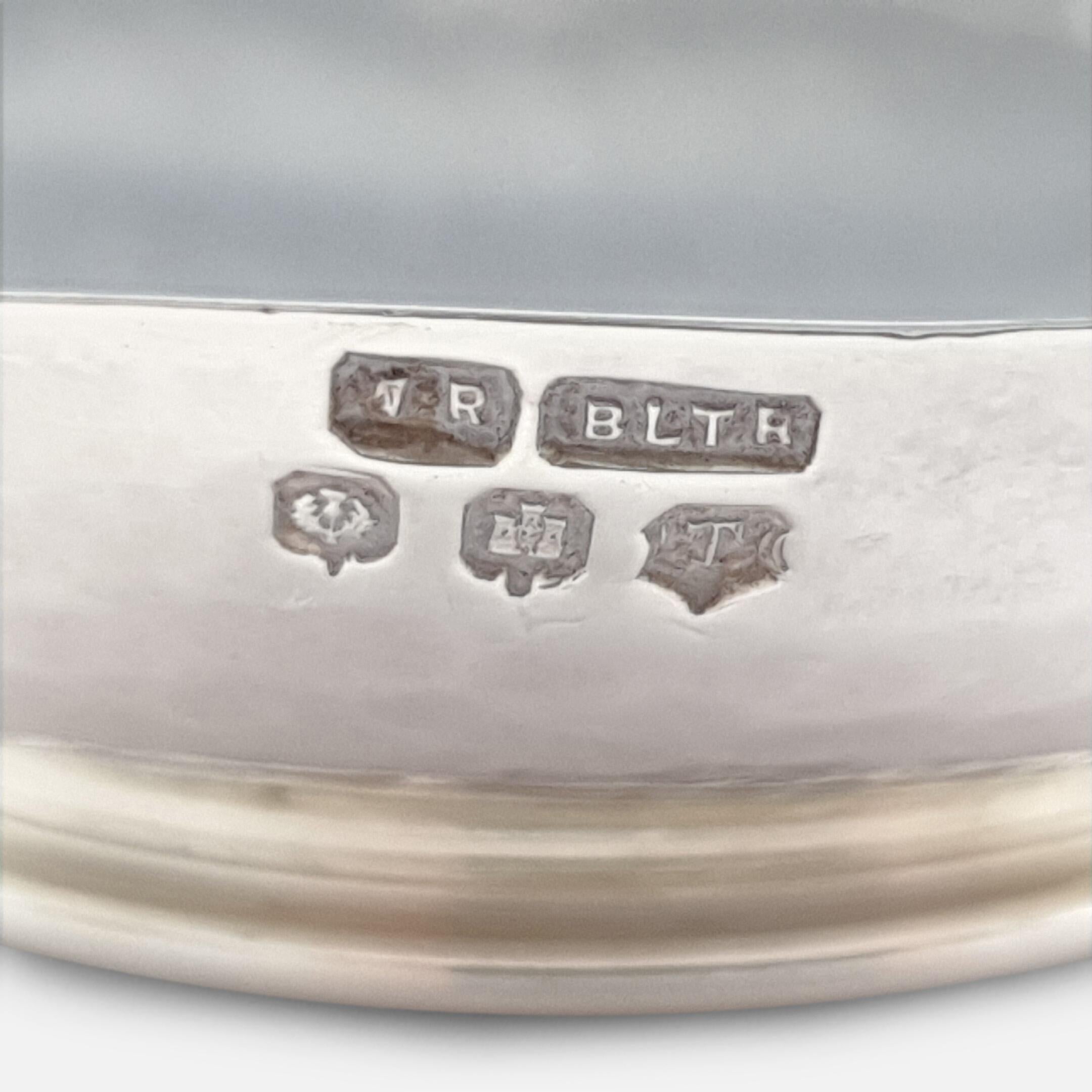 Scottish Sterling Silver Hammered Ashtray, William Robb, Edinburgh, 1924 1