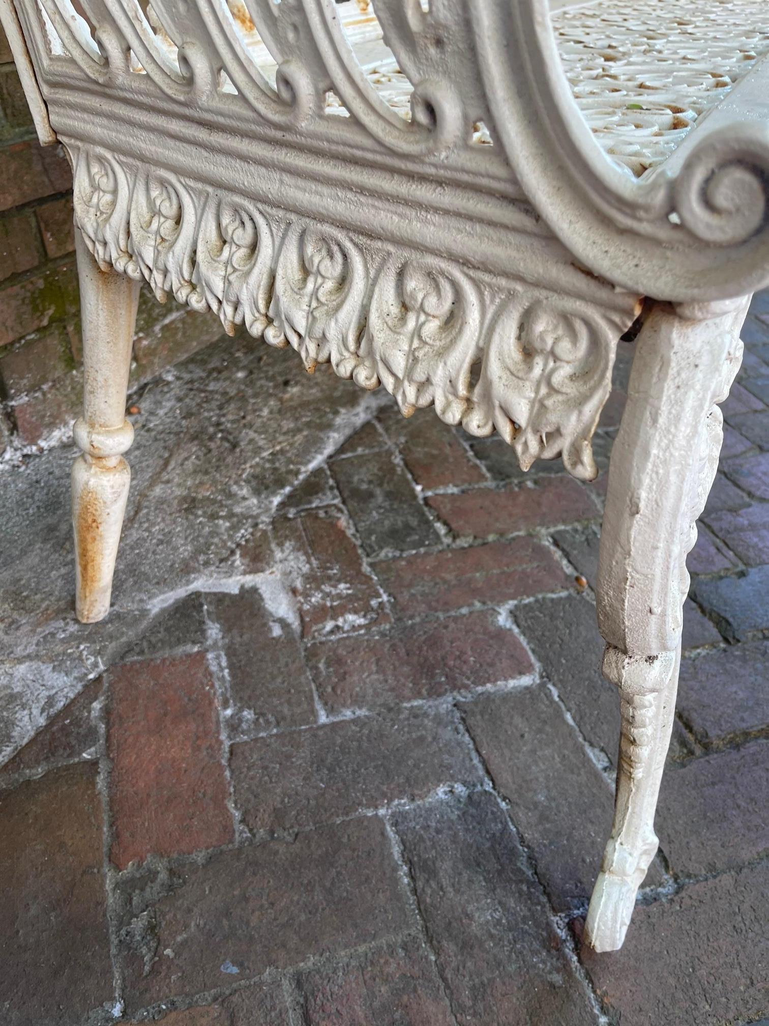 Scottish Victorian Painted Cast Iron Bench with Scroll Design, Circa 1846 In Good Condition For Sale In Savannah, GA