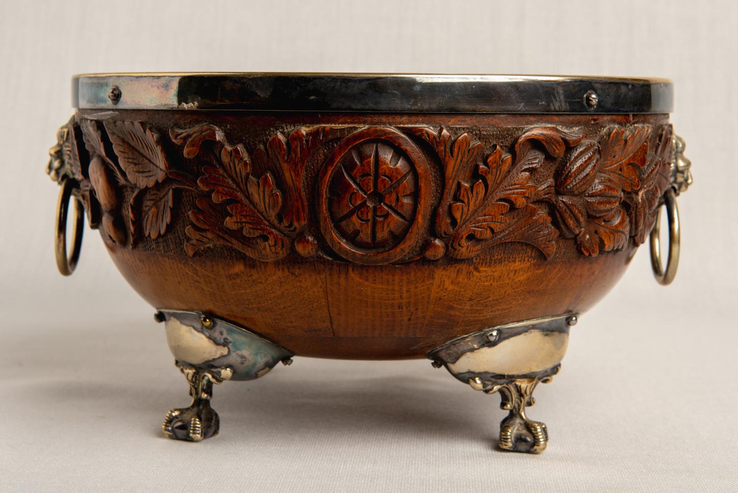 Scottish Wooden and Silver Plated Bowl For Sale 1