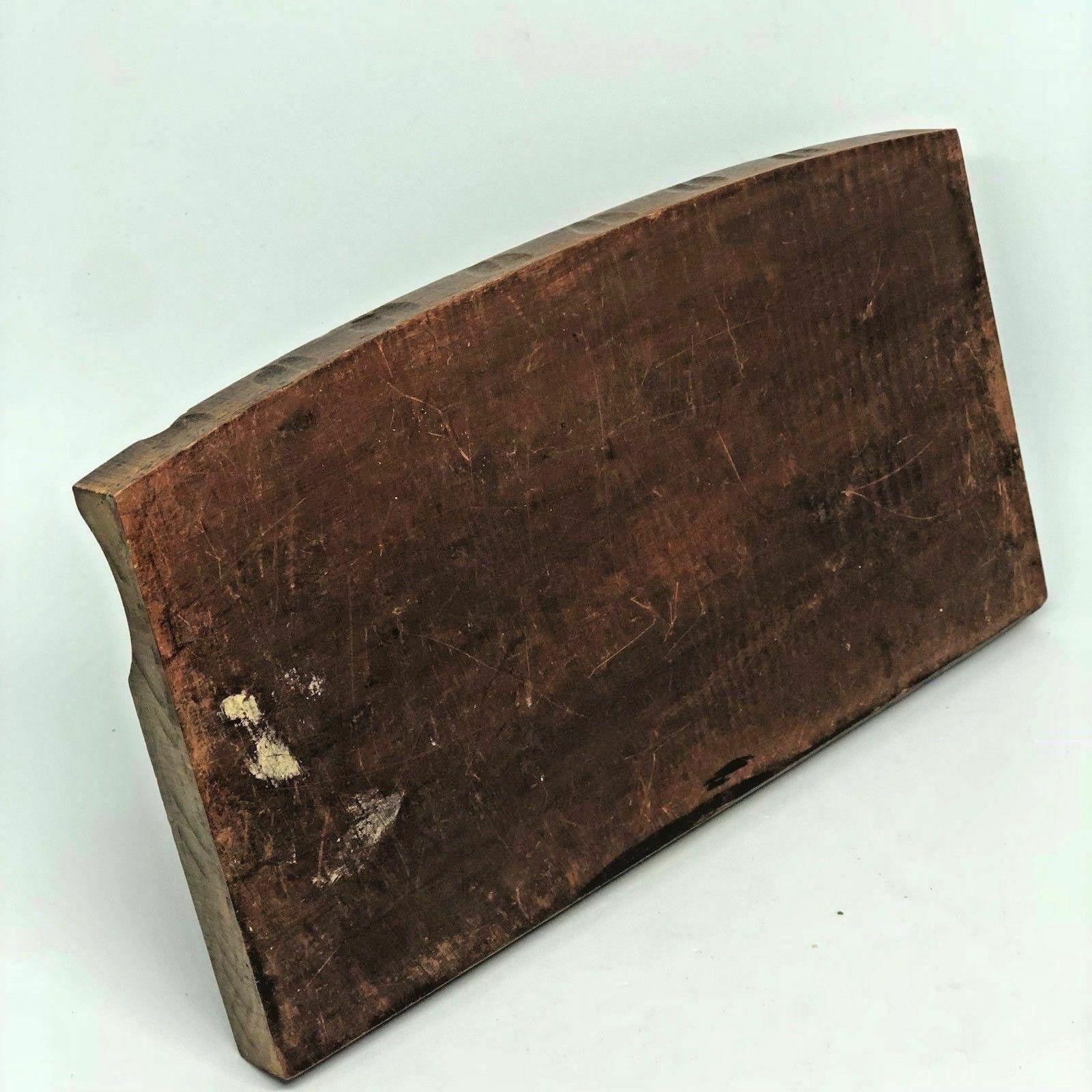 Scotty Dog Black Forest Wood Carved Inkwell German Vintage, 1930s In Good Condition In Nuernberg, DE