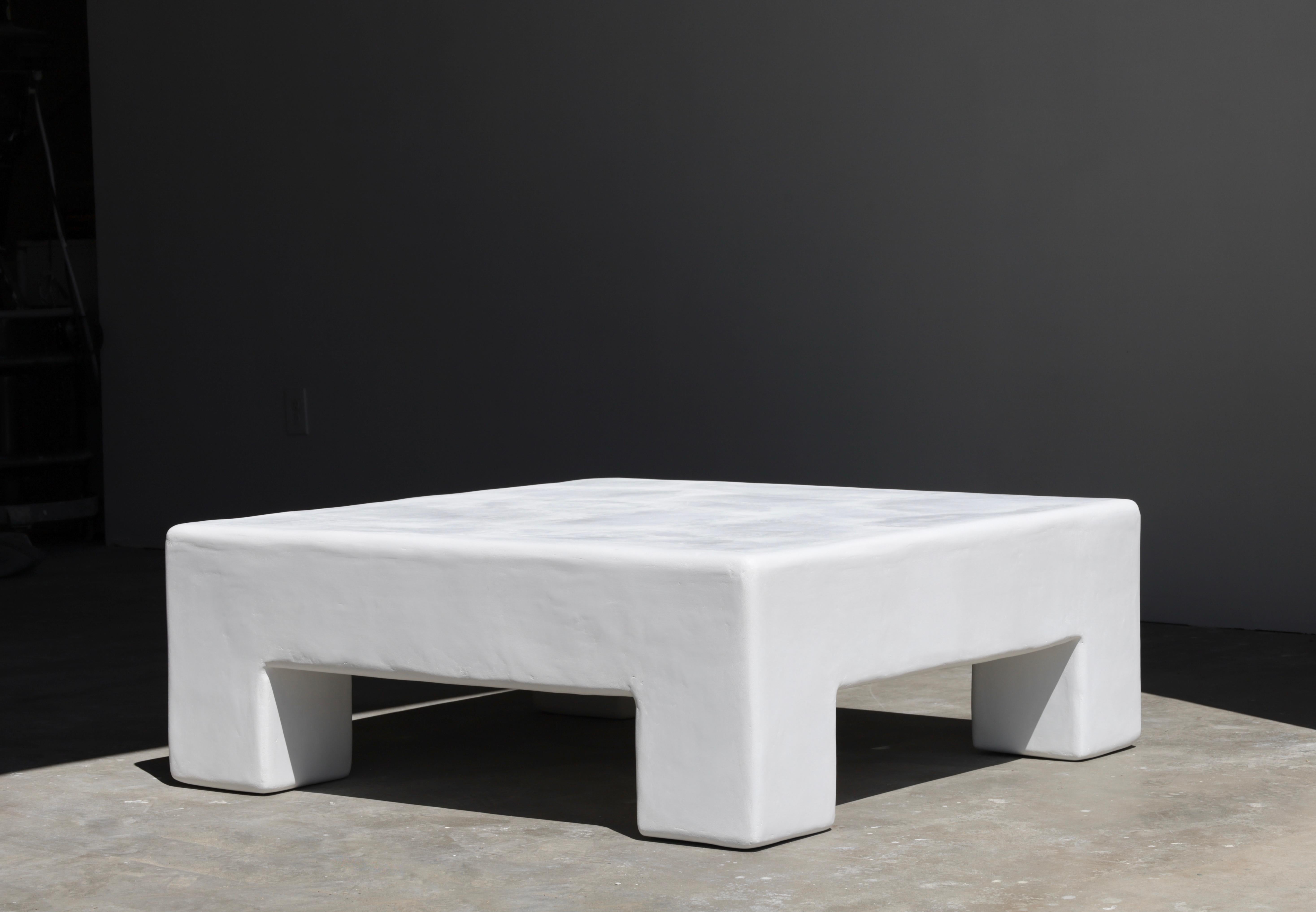 Américain Scout table basse minimaliste en plâtre massif en sel par öken house studios en vente