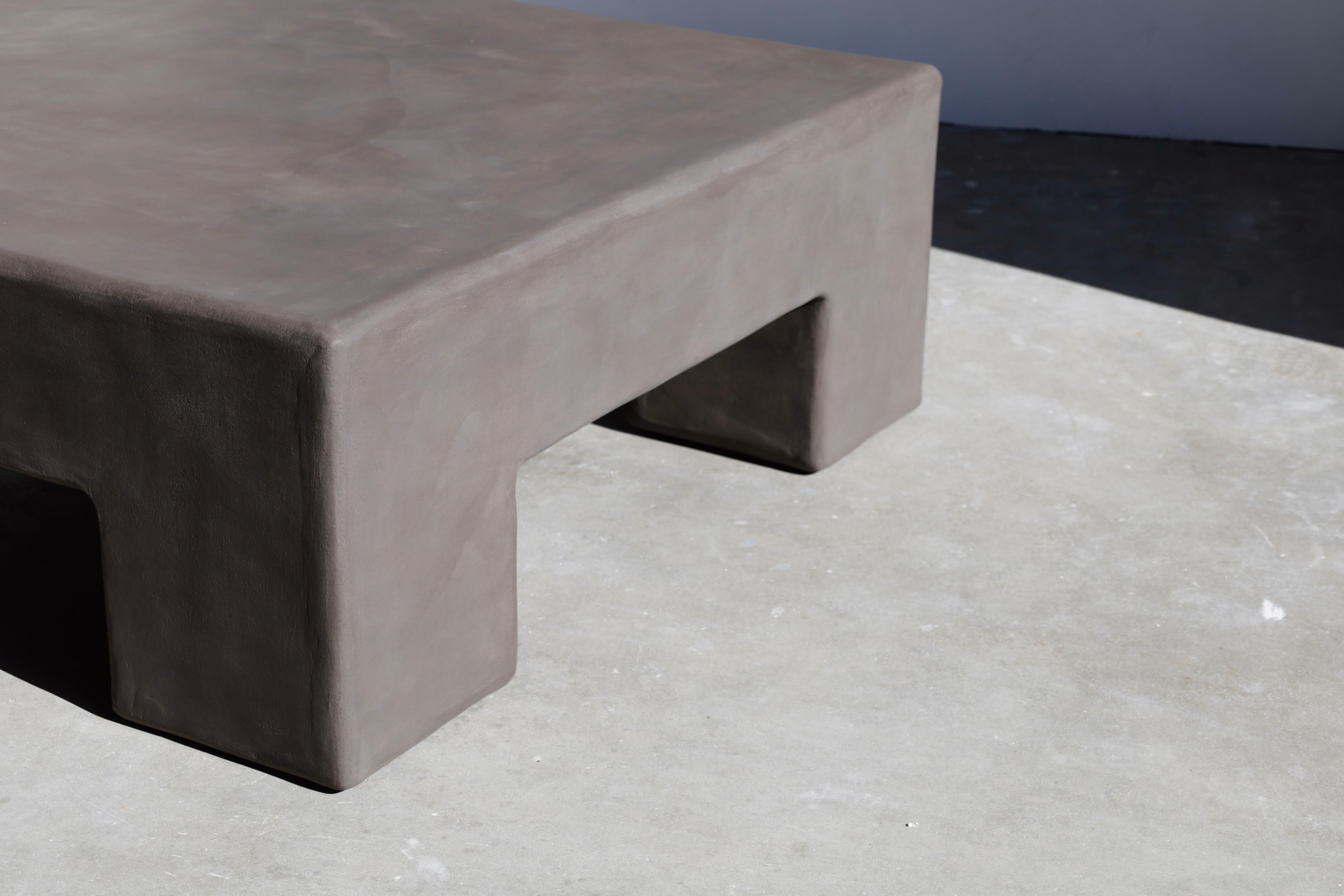 Hand-Crafted scout minimalist plaster coffee table in atacama by öken house studios For Sale