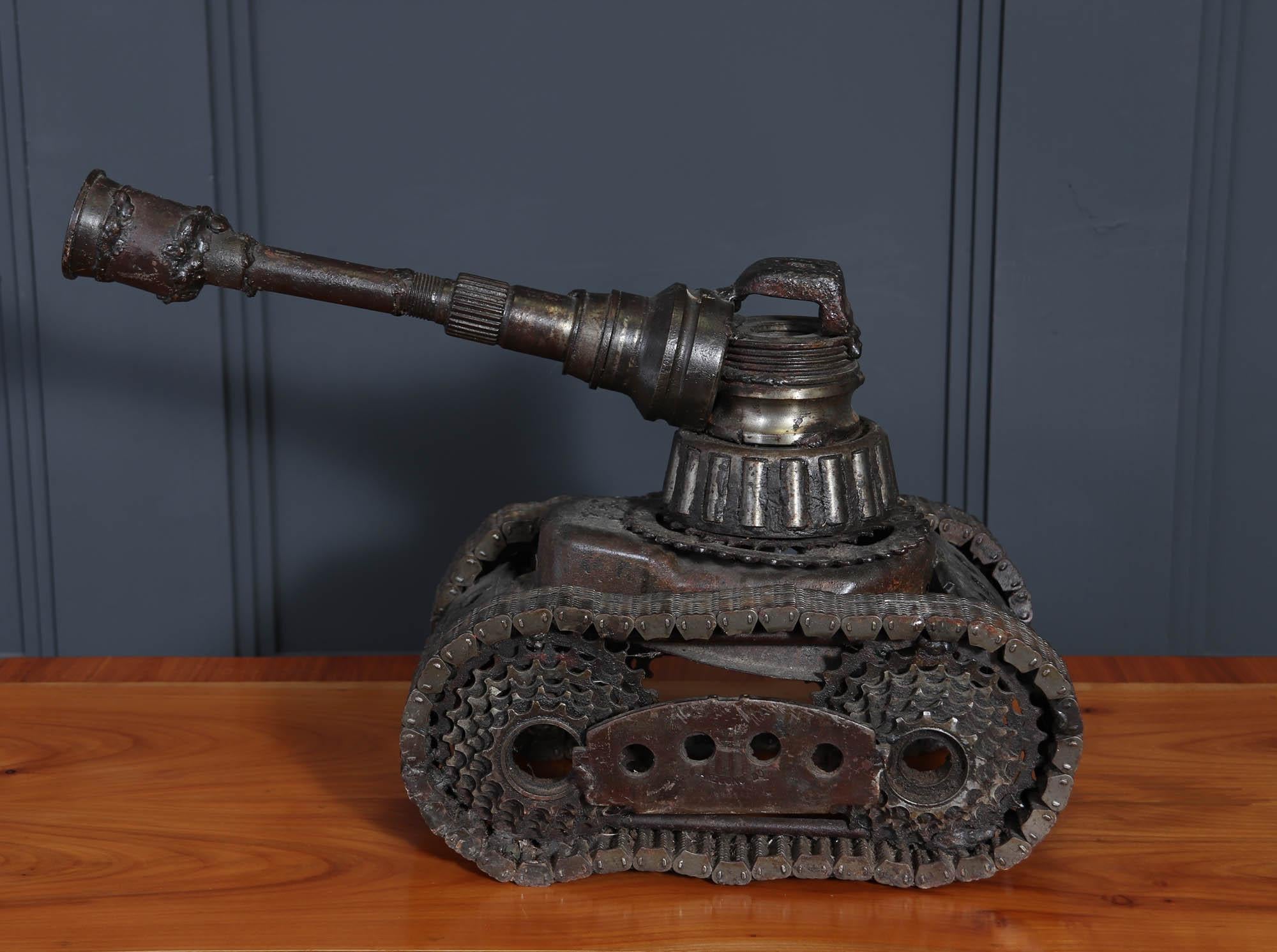 Rottami di Metal Art di un carro armato c1970 in vendita 5