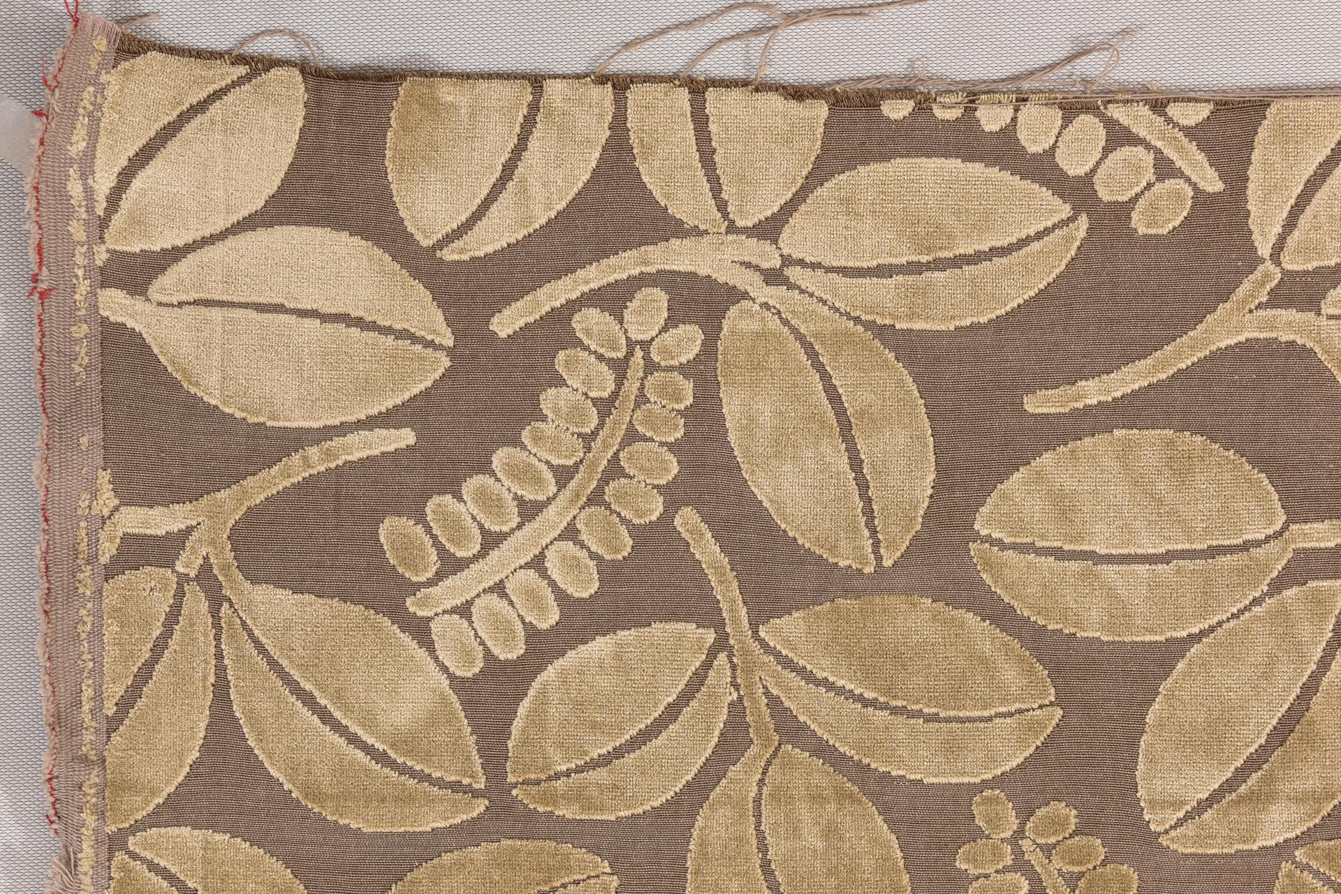 Recorte de tela de gremio de diseñadores en venta 1