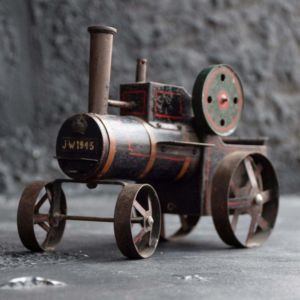 Scratch Built Train Steam Engine with Trailer Dated, circa 1945 In Fair Condition In London, GB