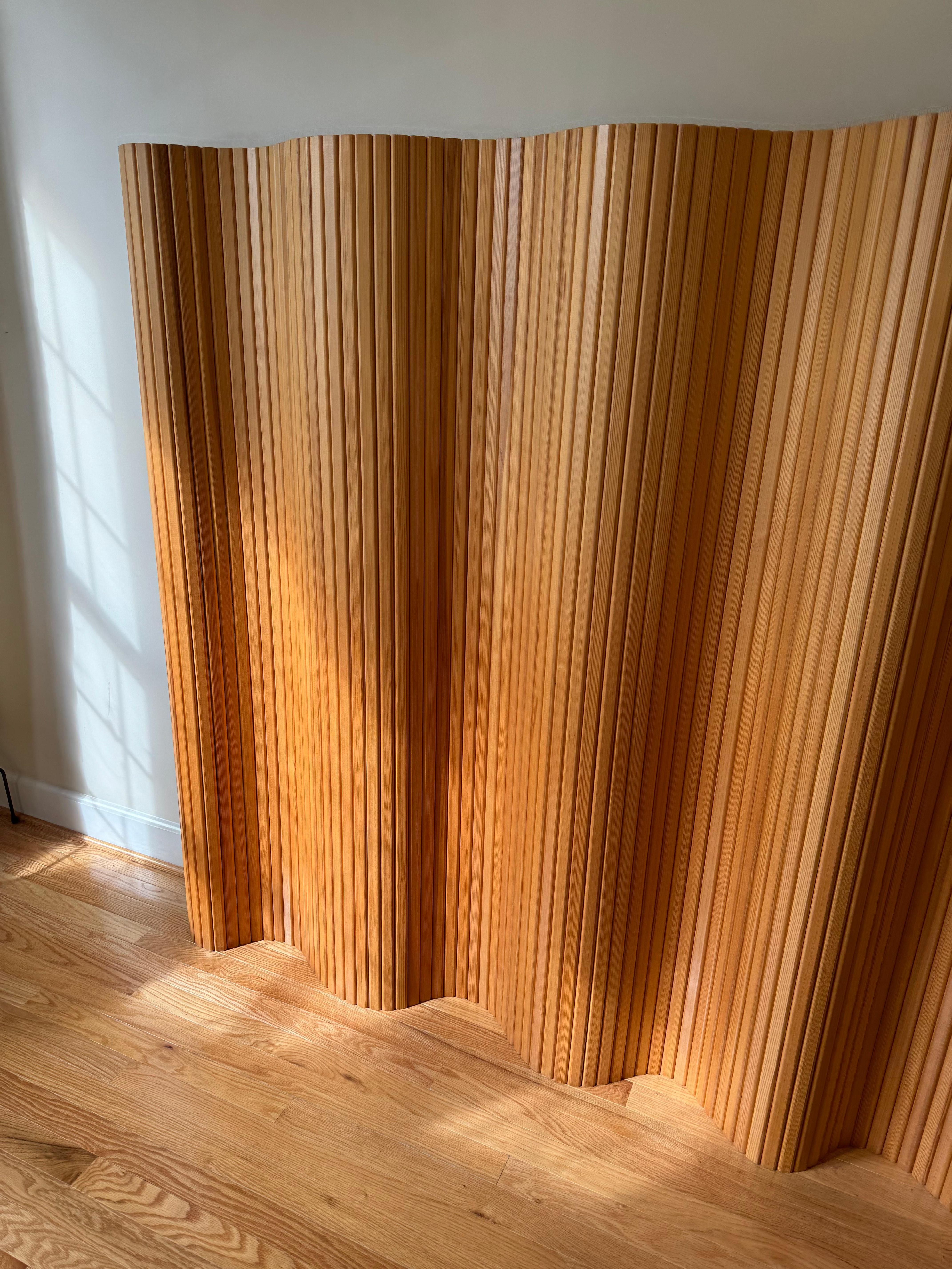 Screen 100 by Alvar Aalto for Artek 4
