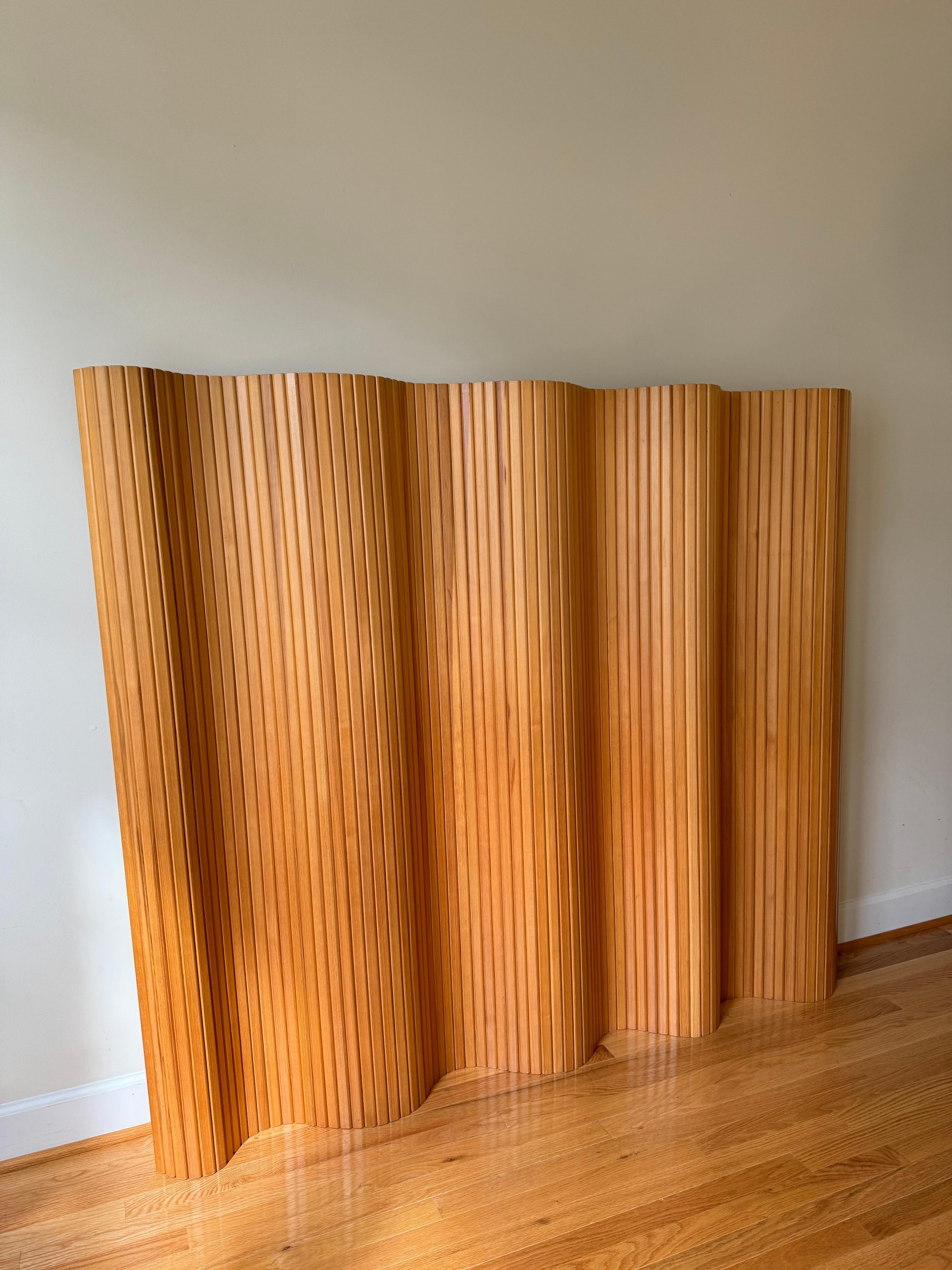 Screen 100 by Alvar Aalto for Artek 2