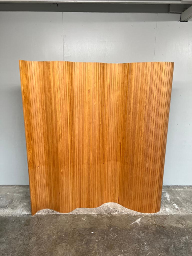 Screen 100 Vintage 1960 Pinewood Tambour Room Divider by Alvar Aalto For Sale 2