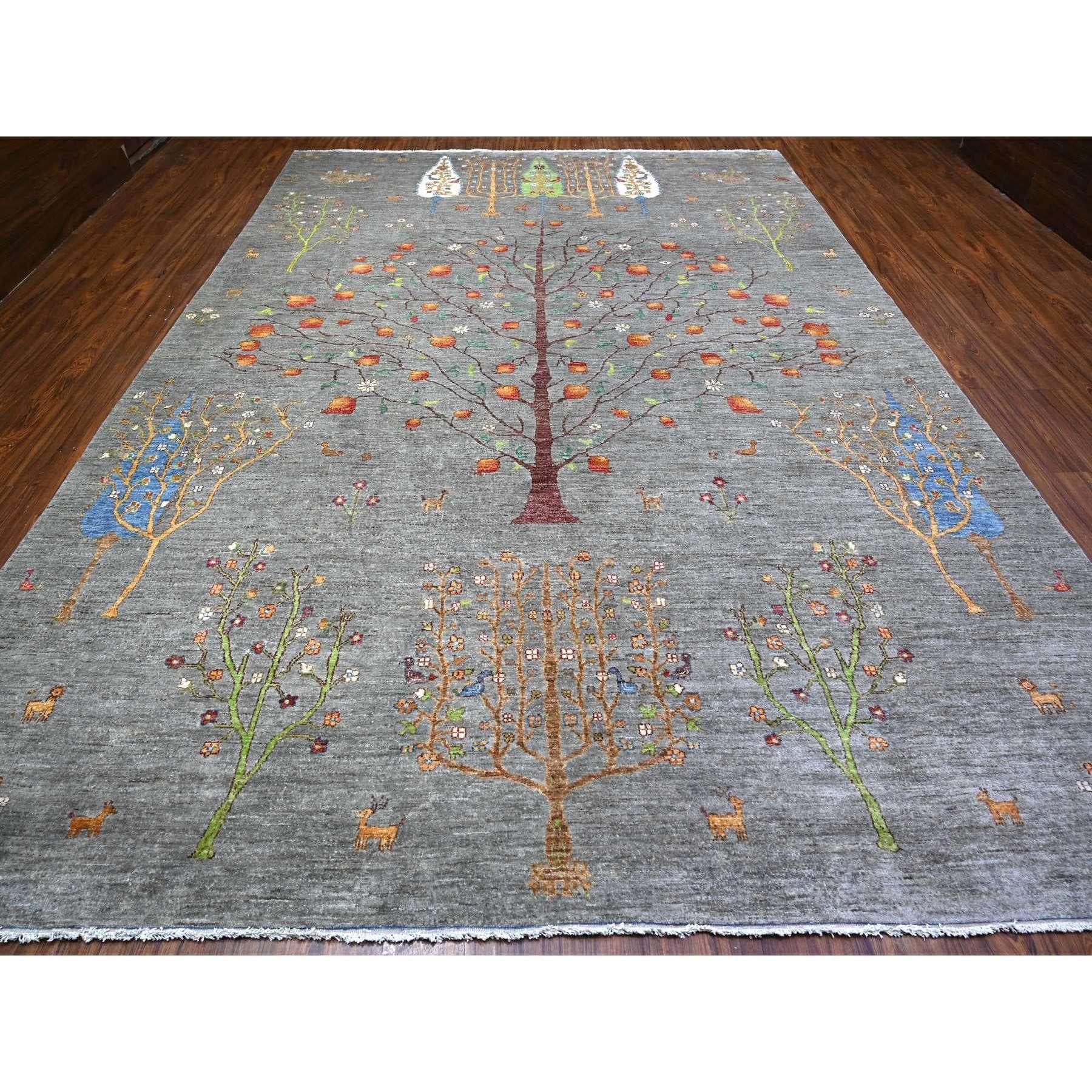 Ce fabuleux tapis noué à la main a été créé et conçu pour une résistance et une durabilité accrues. Ce tapis a été fabriqué à la main pendant des semaines selon la méthode traditionnelle qui est utilisée pour faire des
Taille exacte du tapis en