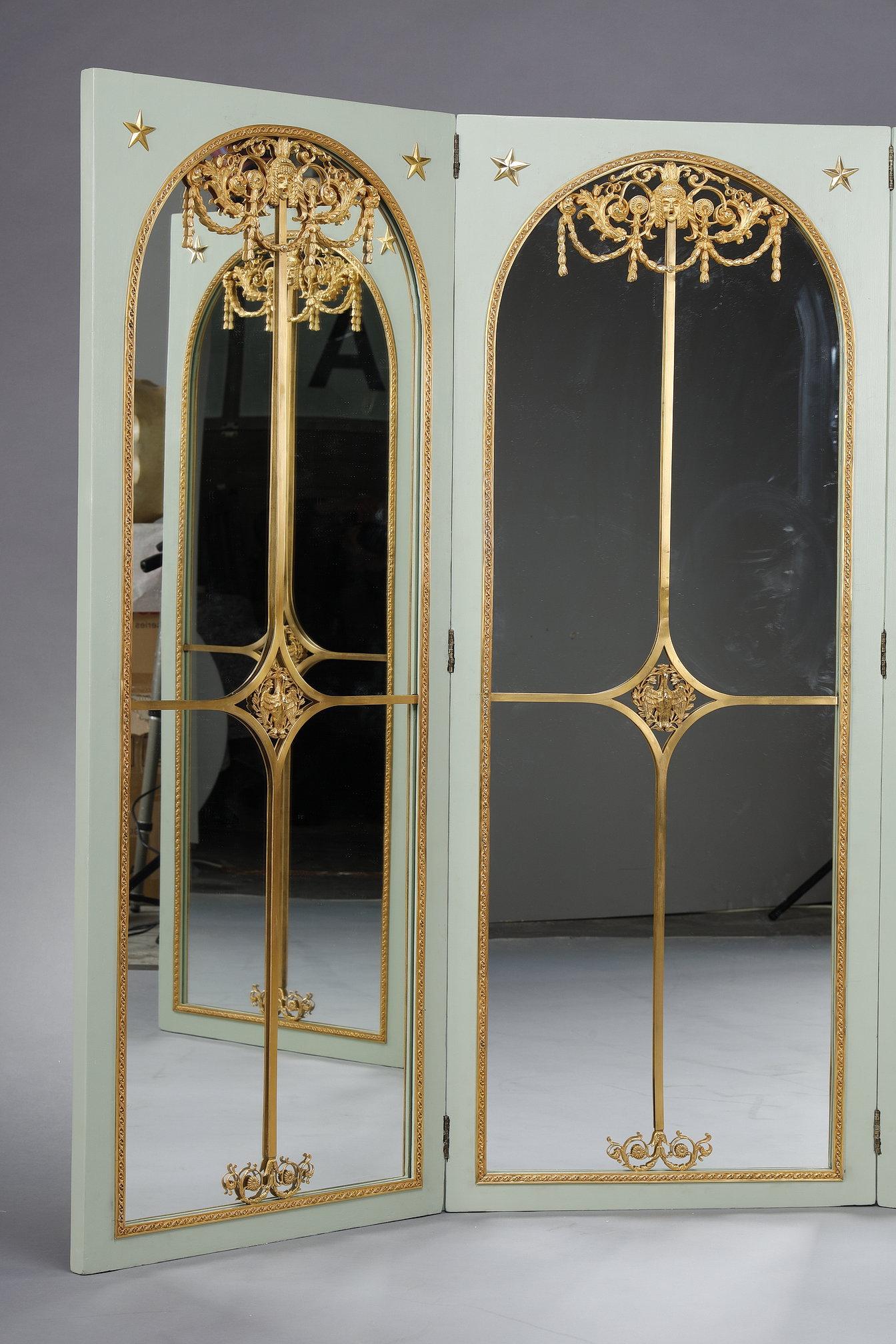 French Screen room divider with mirrors on each panel in lacquered wood and gilt bronze For Sale