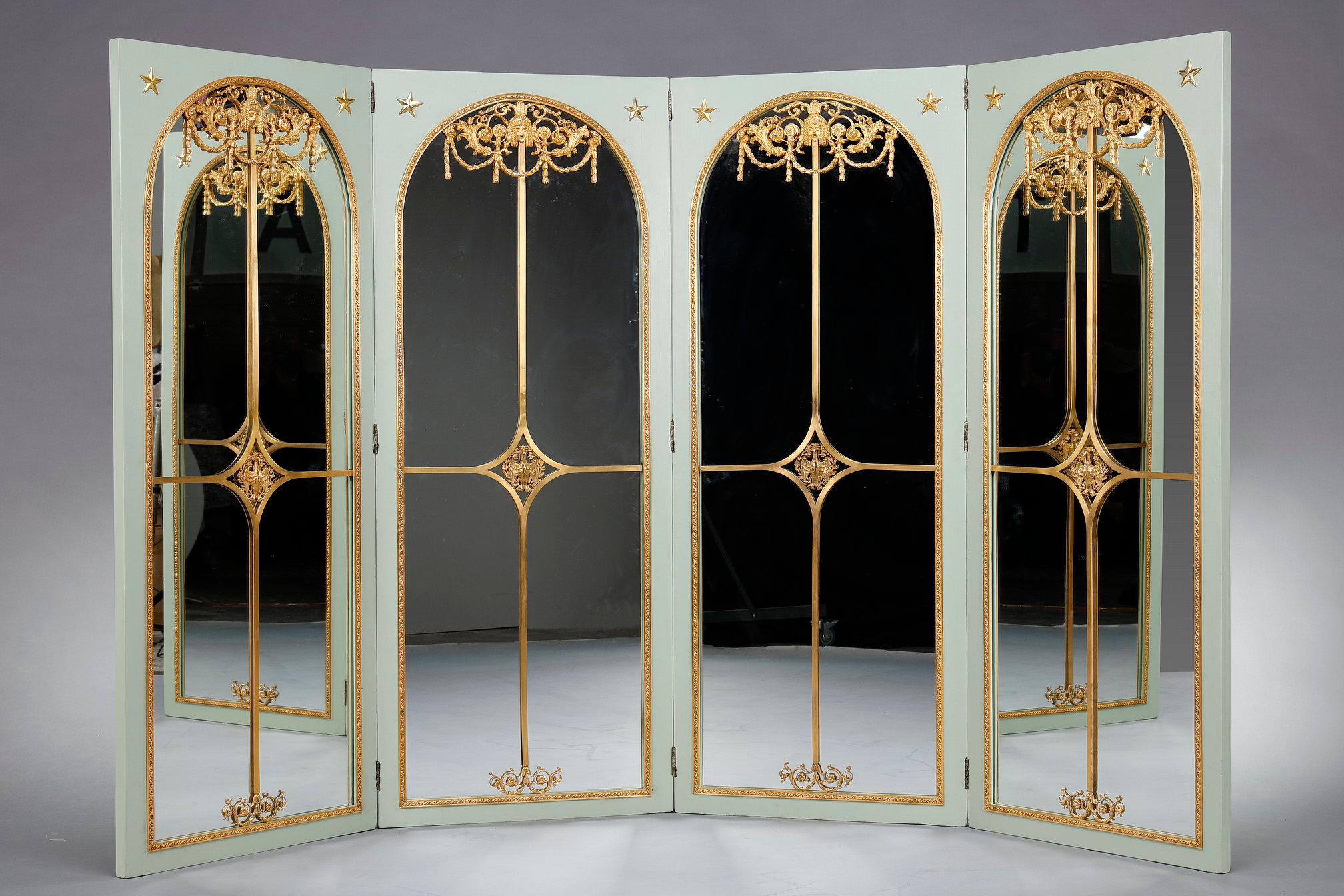 Fin du XIXe siècle Paravent de pièce avec miroirs sur chaque panneau en bois laqué et bronze doré en vente