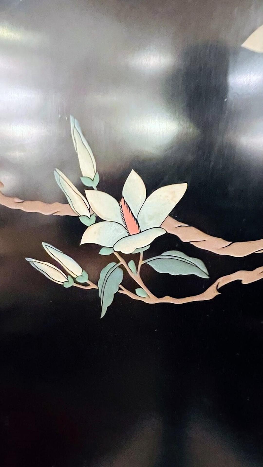 Chinois Paravent à 6 panneaux en bois laqué et sculpté - décorations à double face en vente
