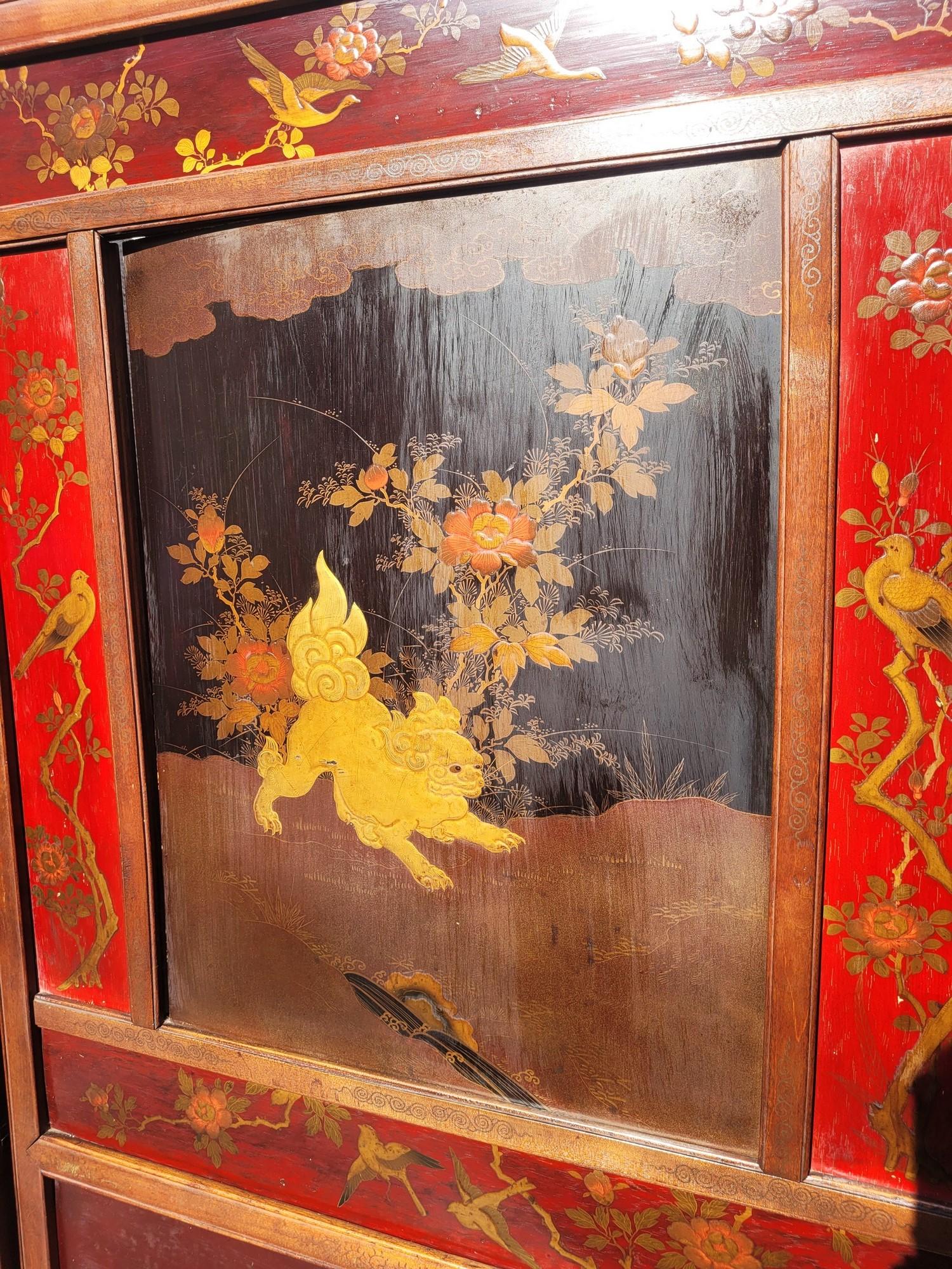 Screen With Lacquer Panels, Meiji Japan, Late 19th Century For Sale 11