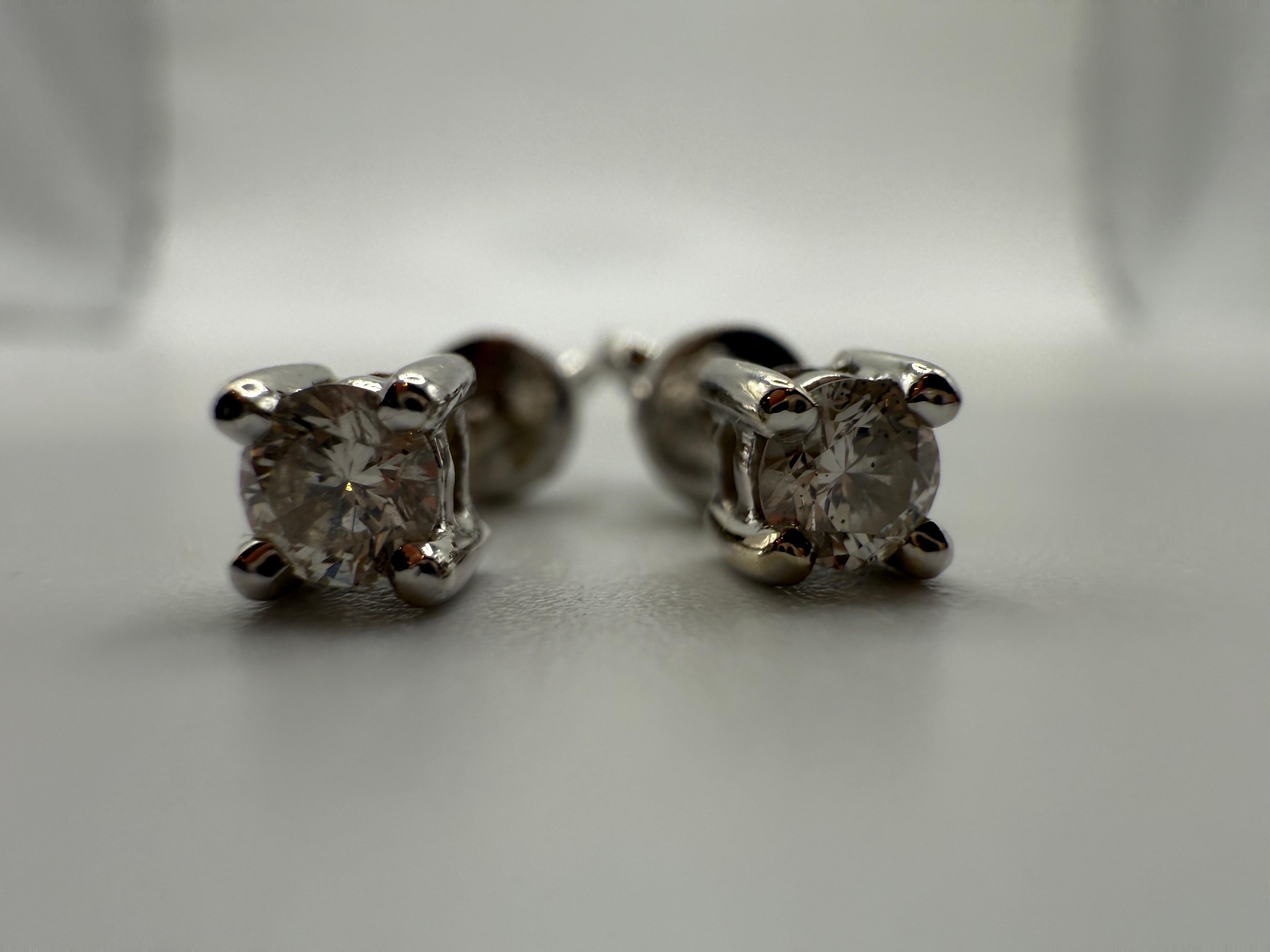 Borchie a vite in oro bianco 14KT con diamante naturale per adolescenti bambini giovani adulti in vendita 1