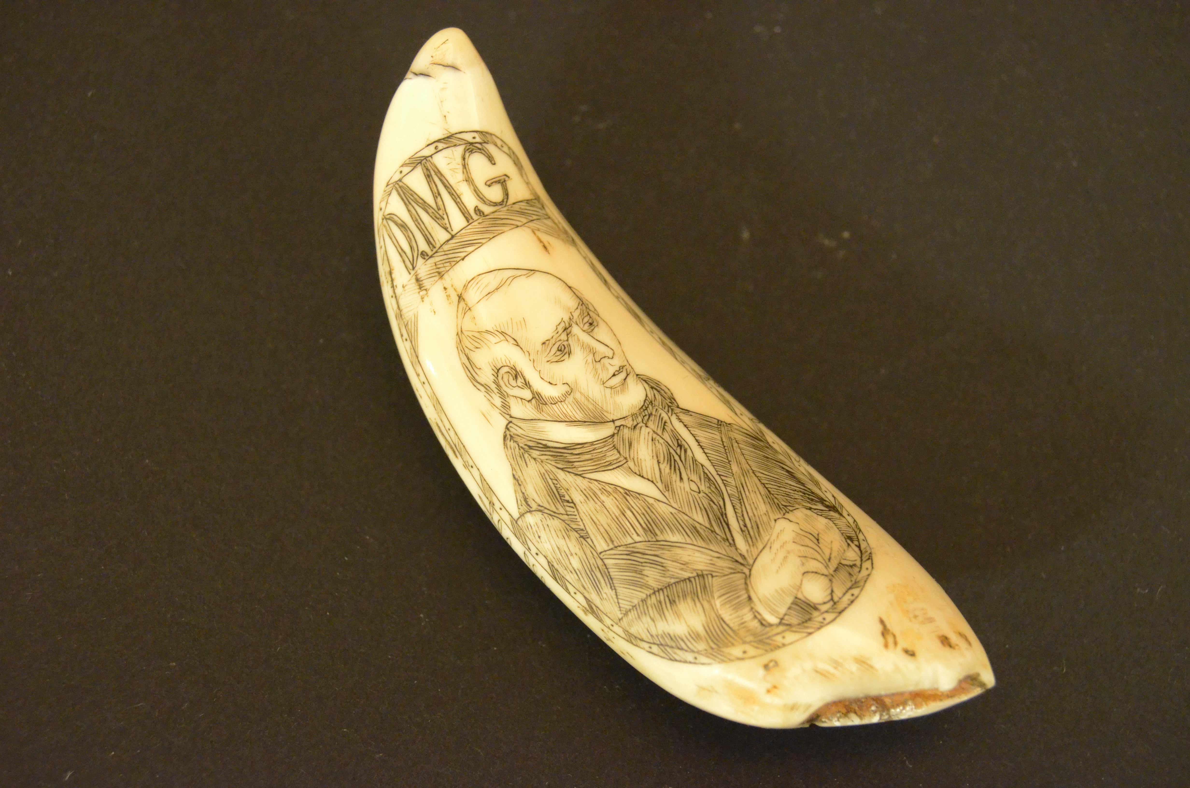Scrimshaw of whale tooth engraved with 1820s truncated pyramid cippus and Man For Sale 8