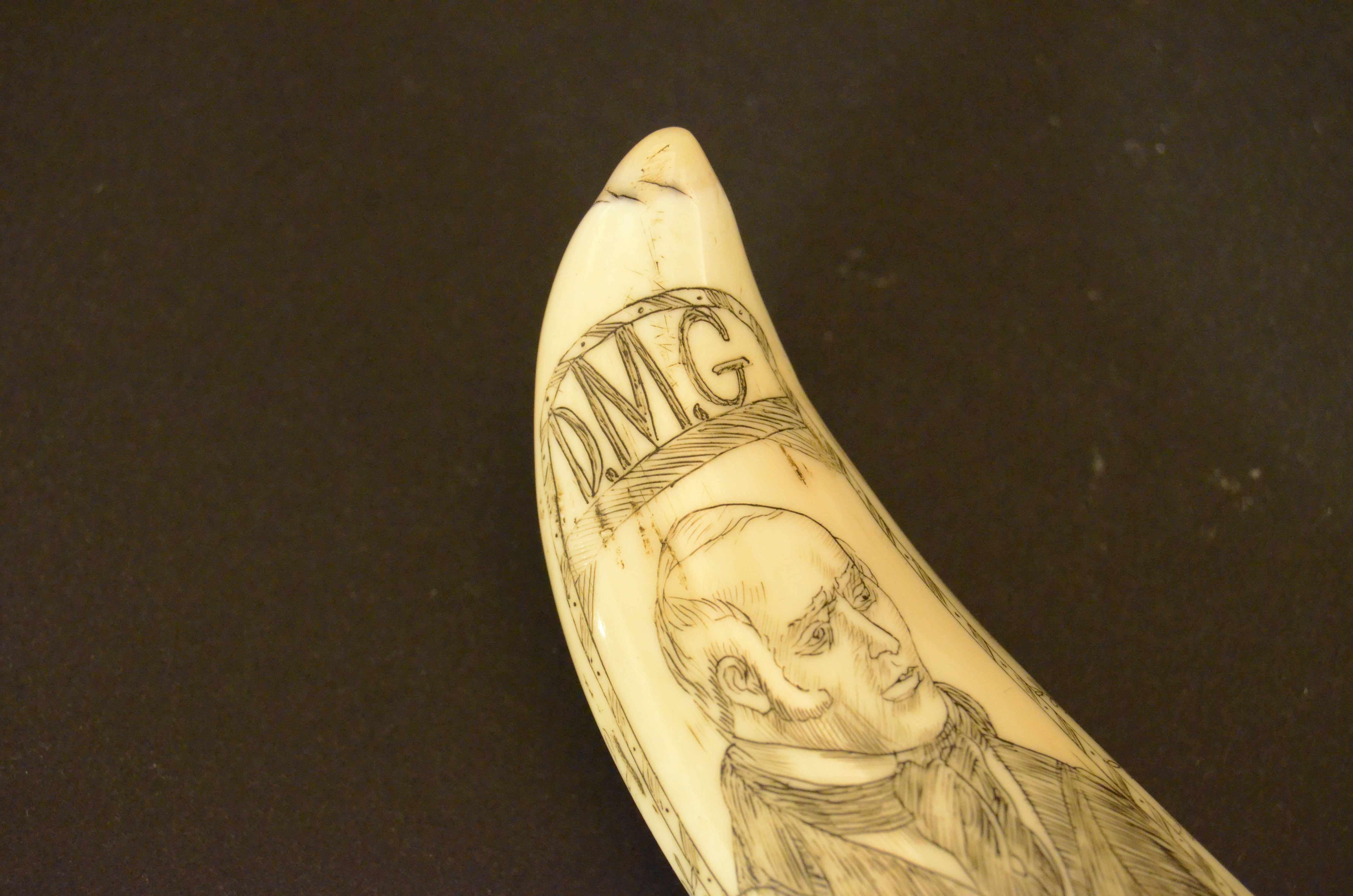 Scrimshaw of whale tooth engraved with 1820s truncated pyramid cippus and Man For Sale 9