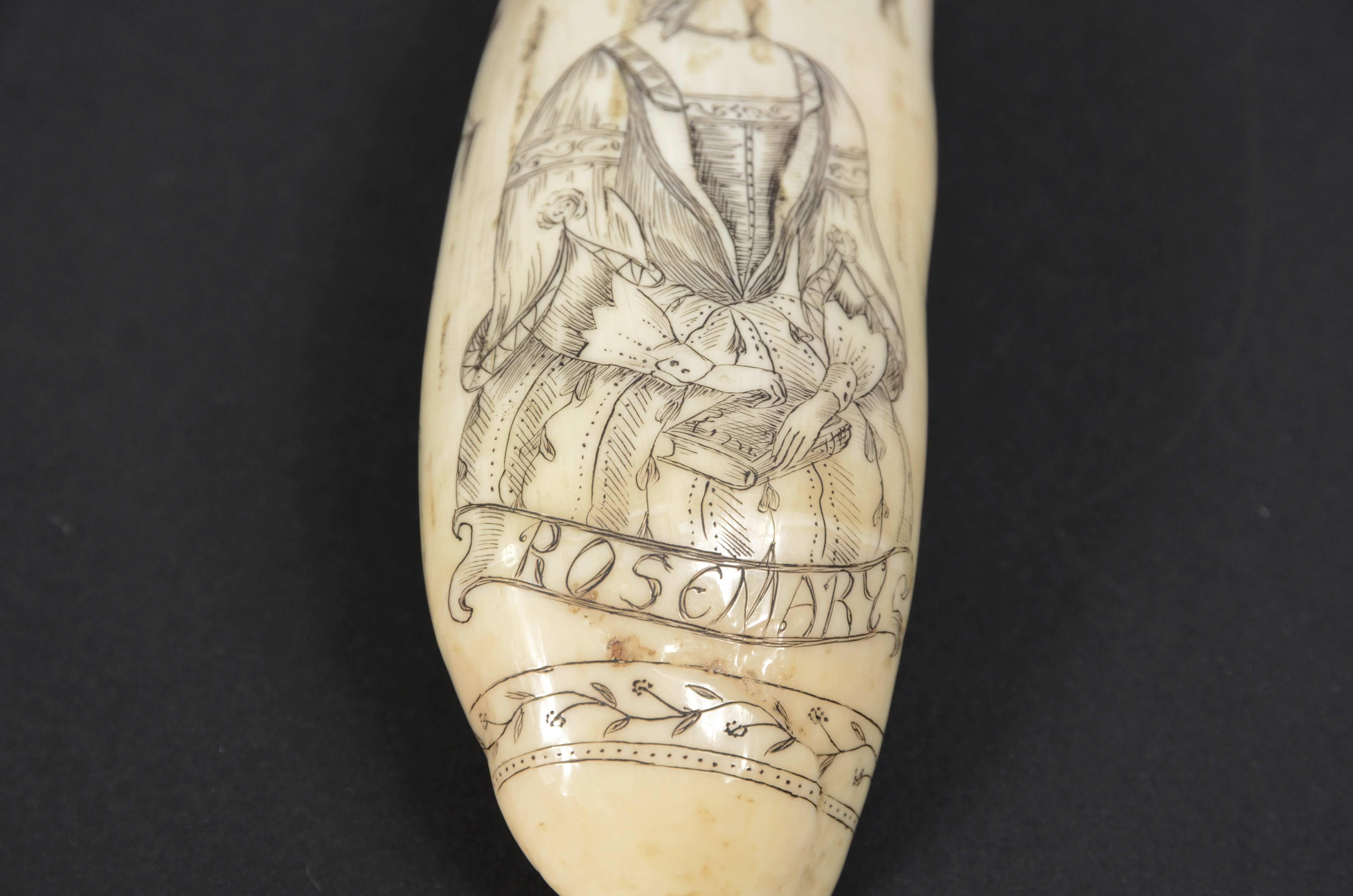 Engraved whale tooth scrimshaw of fine workmanship datable around  1850 For Sale 2