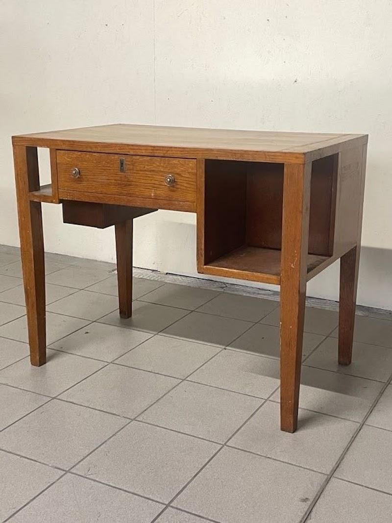 1930er Schreibtisch (Italian) im Angebot