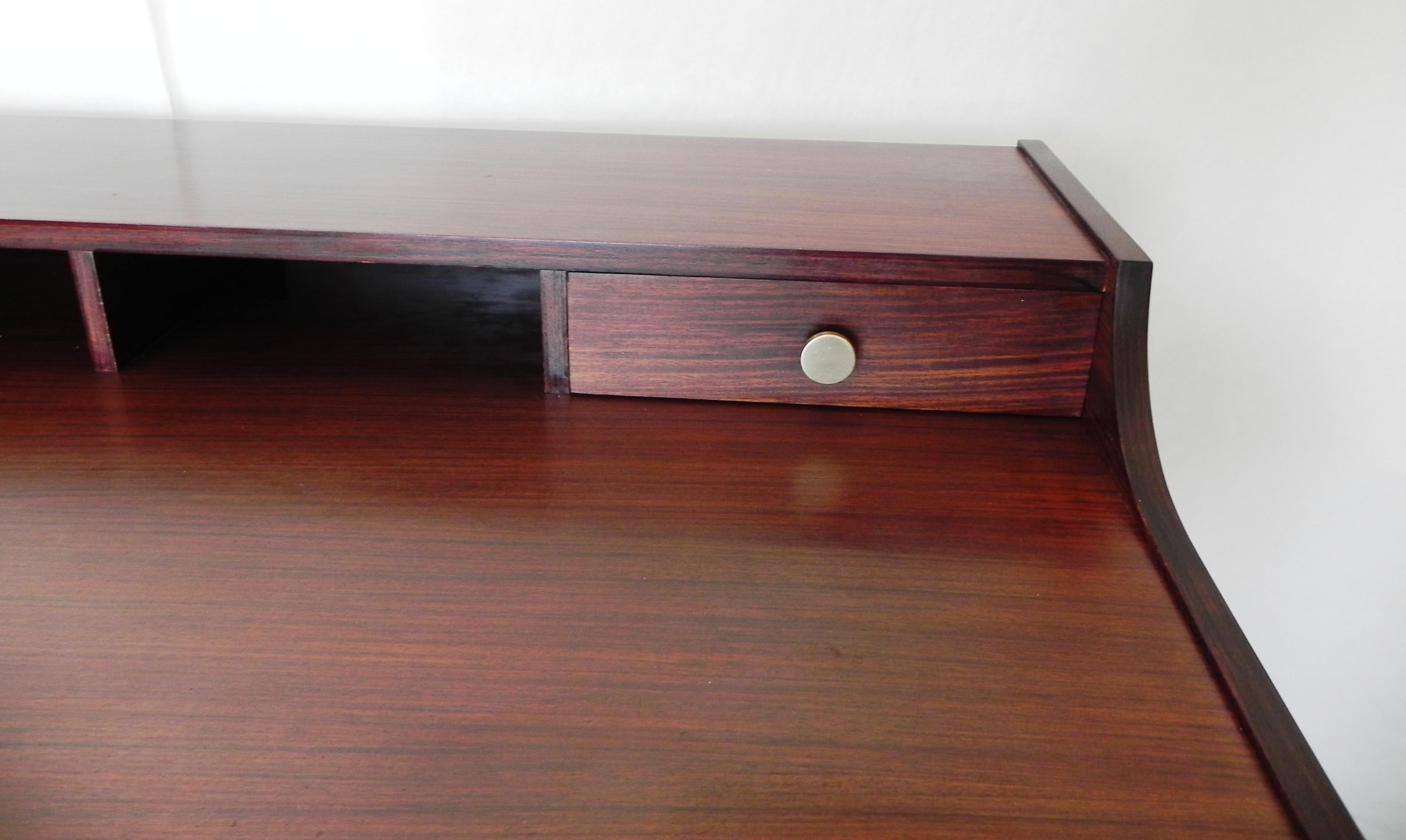 60s desk, Frattini style For Sale 3