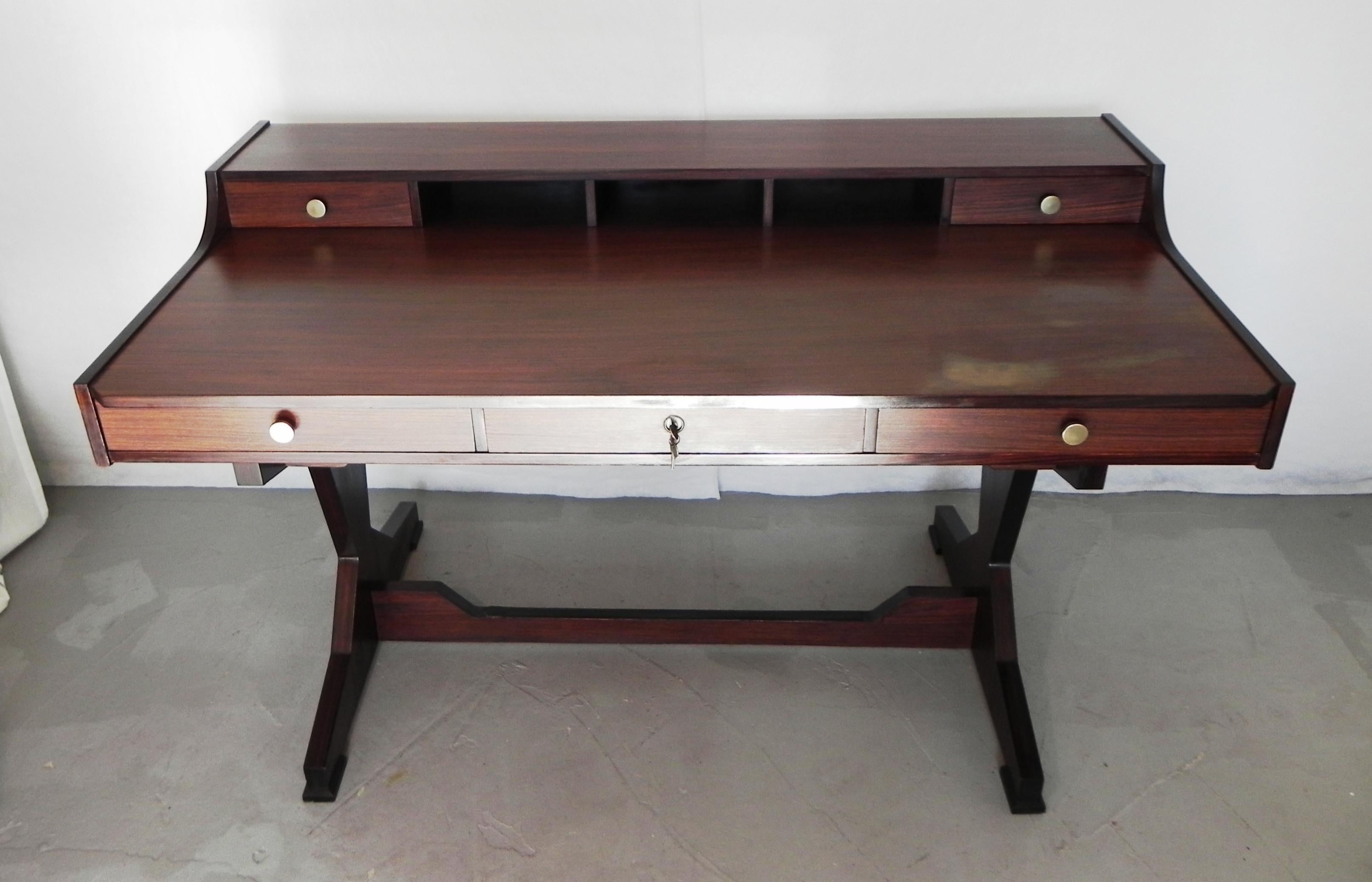 European 60s desk, Frattini style For Sale