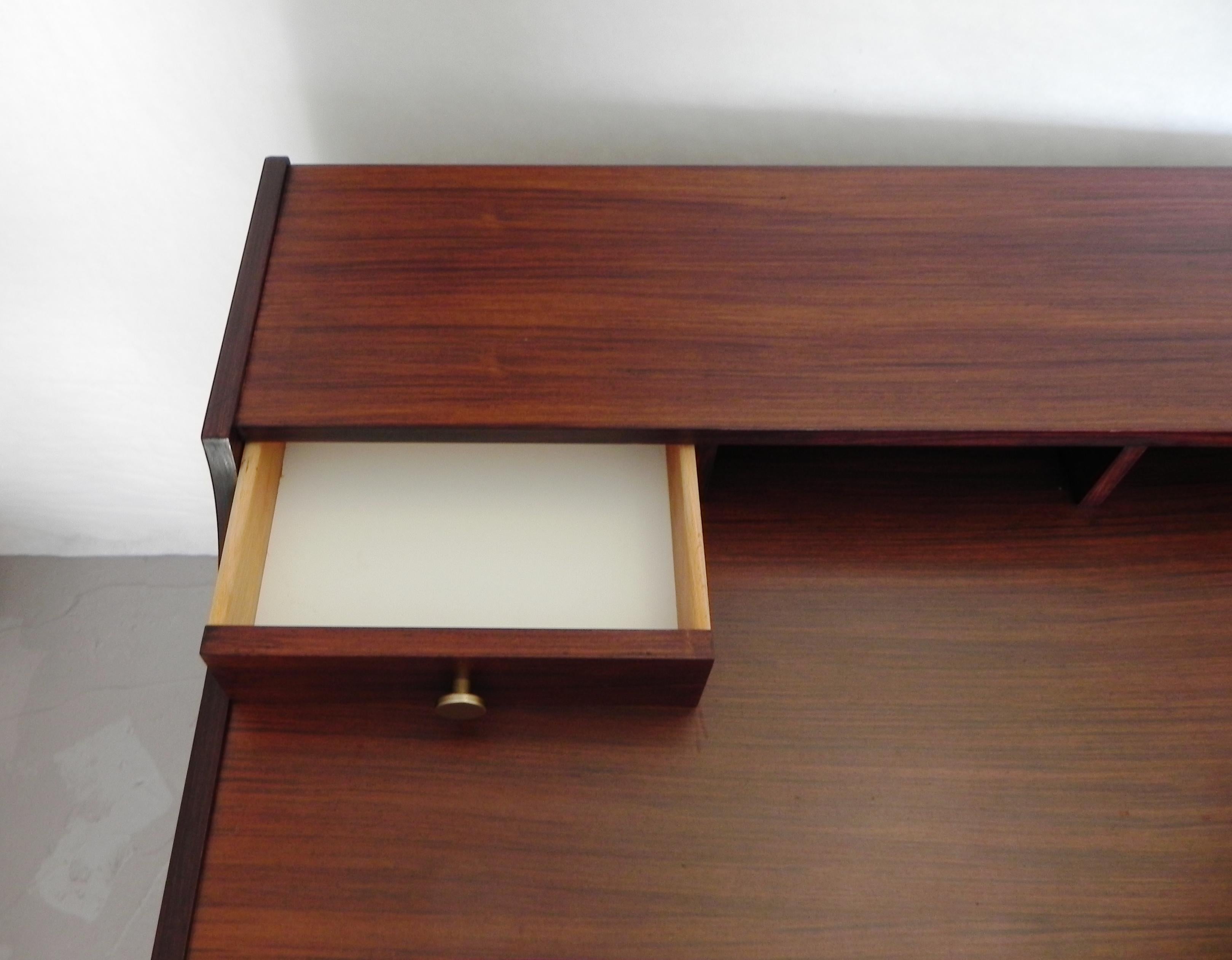 Mid-20th Century 60s desk, Frattini style For Sale