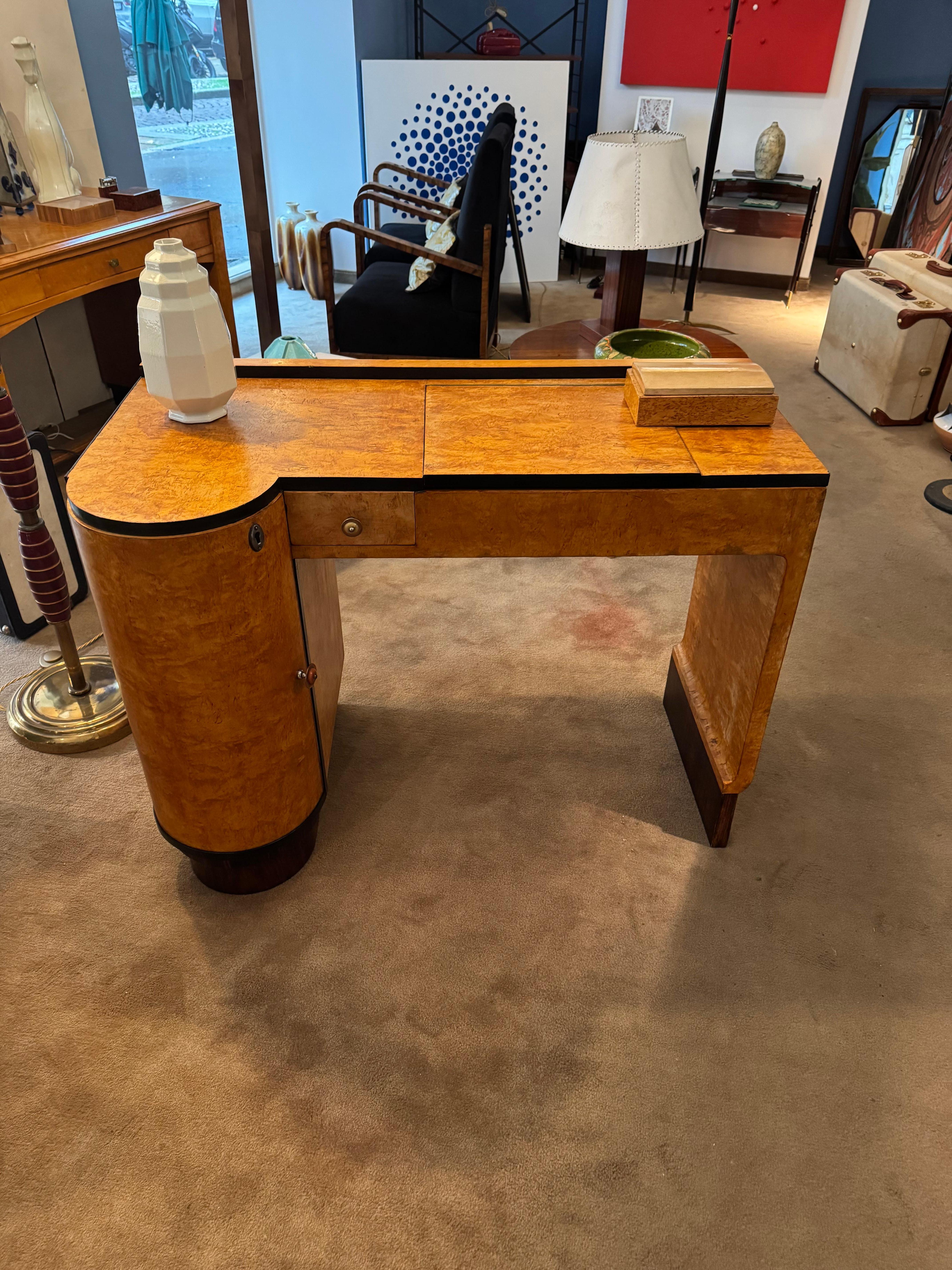 Escritorio modernista art déco 4