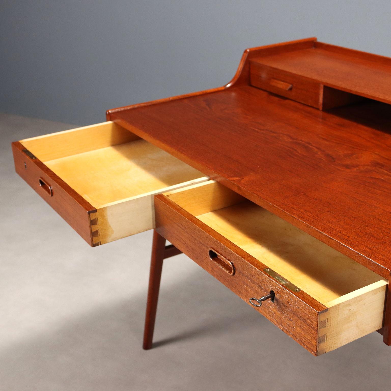 Mid-20th Century Bureau par Svend Åge Madsen pour Sigurd Hansen années 1950 en vente