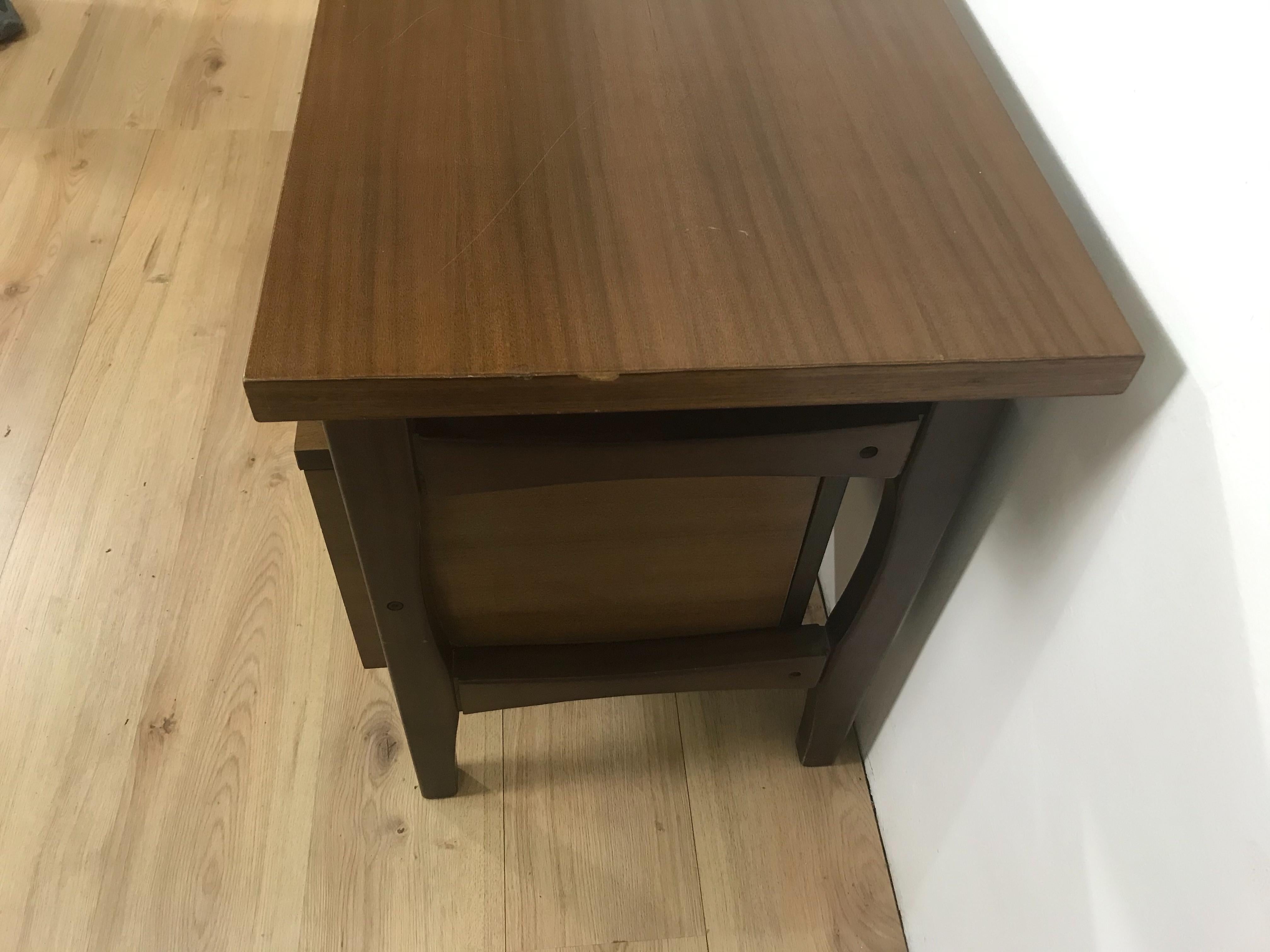 Mid-Century Modern Giò Ponti Desk for Schirolli. Italy 1960 For Sale
