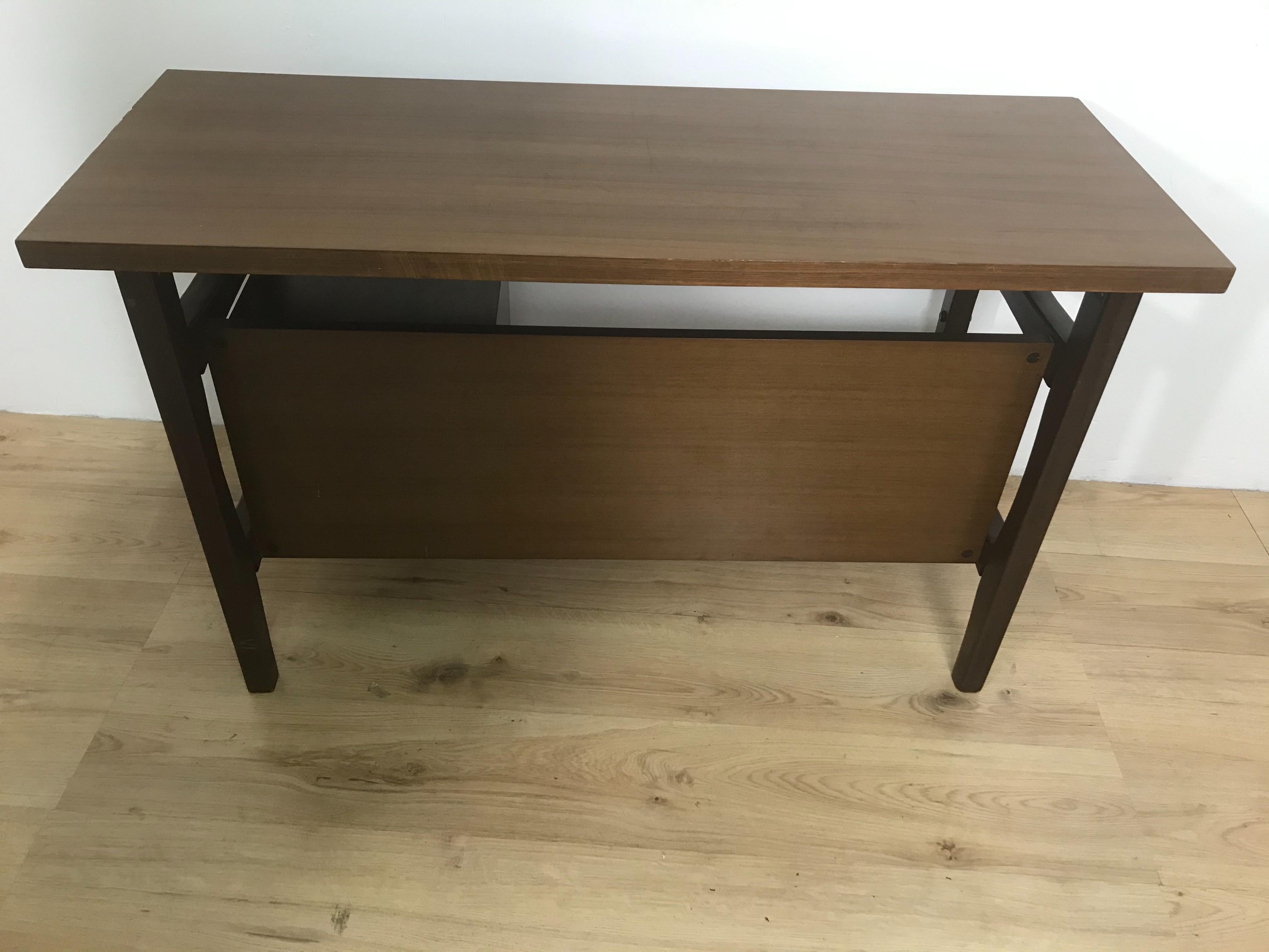 Wood Giò Ponti Desk for Schirolli. Italy 1960 For Sale
