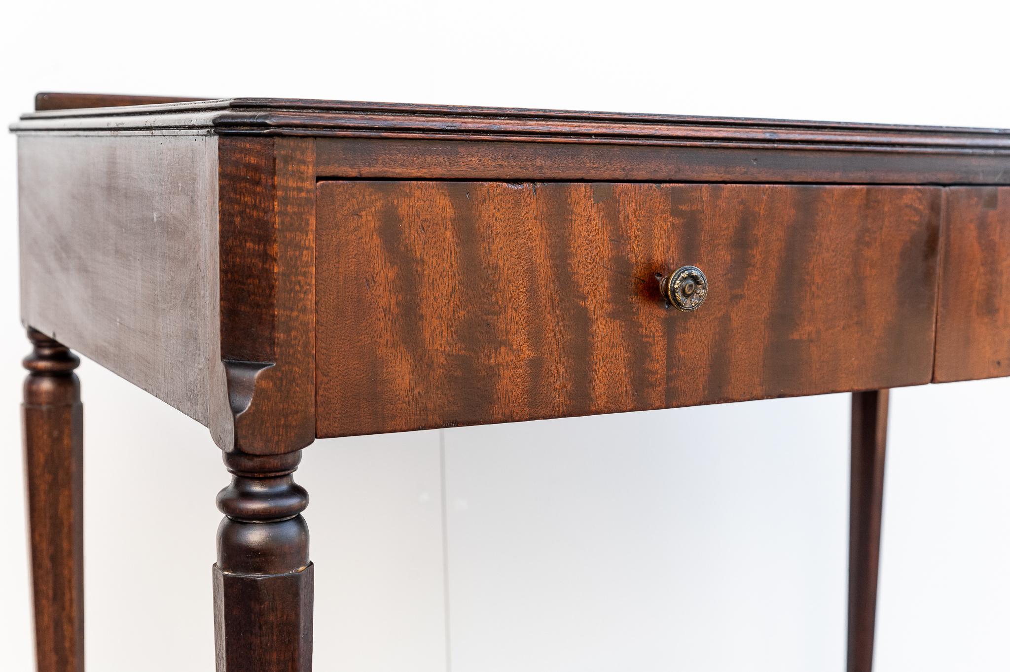 Wood Scrittoio H. Morris & Co. Glasgow , Anni '50