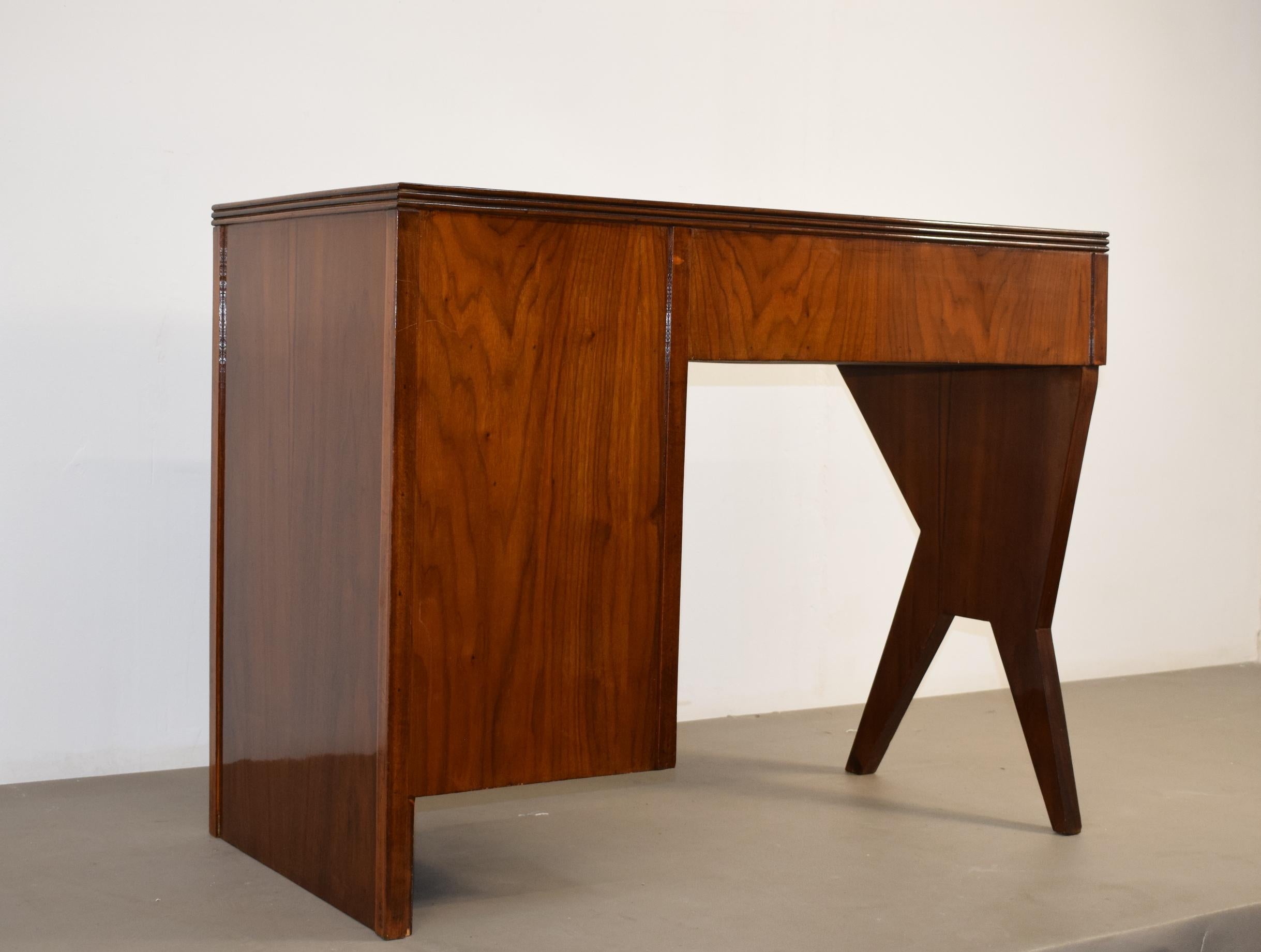 Wooden writing desk, Italy, 1940s. 3