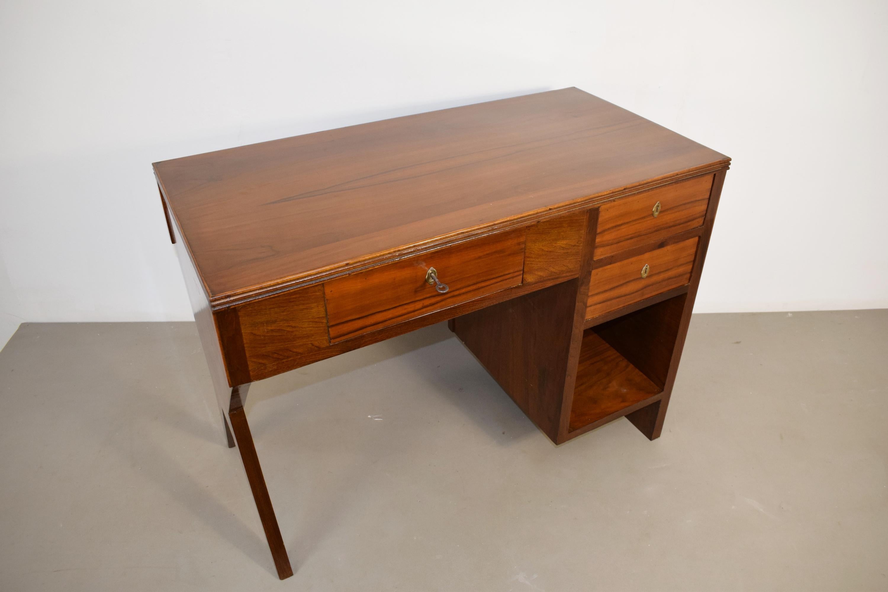 Italian Wooden writing desk, Italy, 1940s.