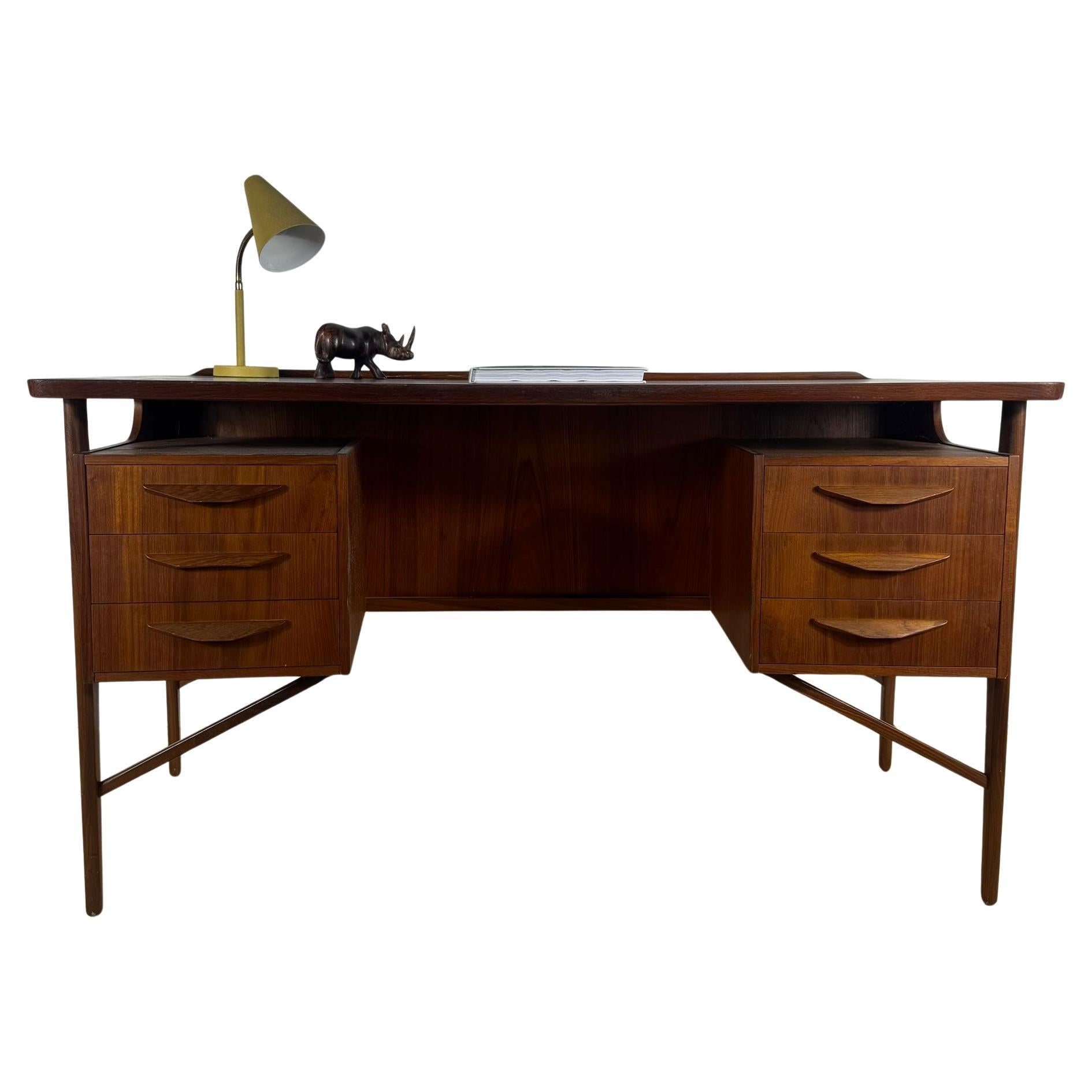 Bureau en teck - Svend Åge Madsen pour H.P. Hansen (Danemark, années 1960) en vente